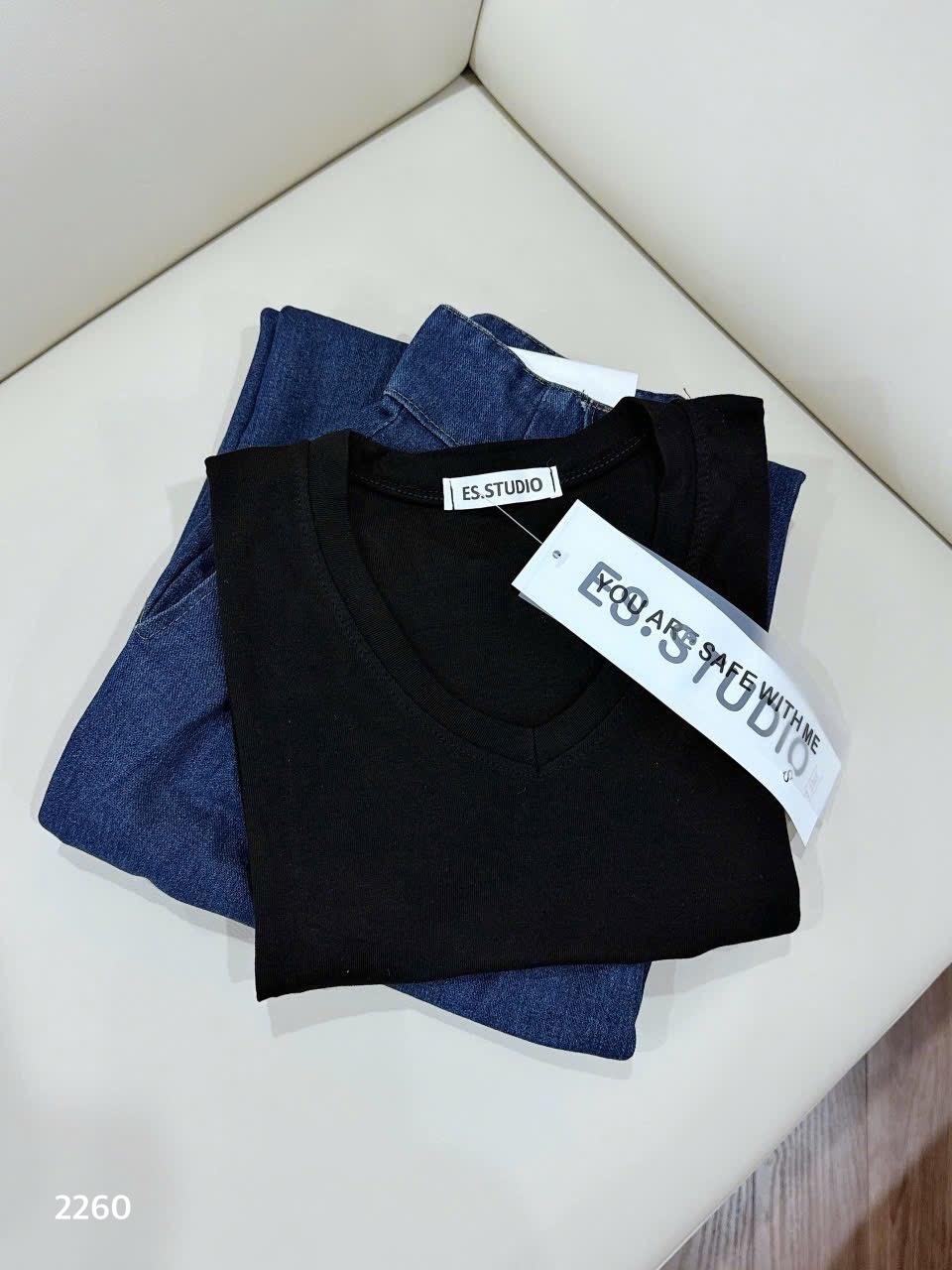 L310- SET ÁO ZIP ĐEN CỔ TIM KÈM CHÂN VÂY JEAN