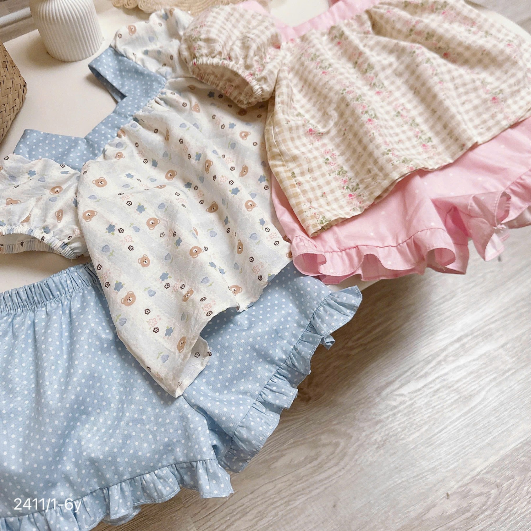 CNA280- SET BỘ ĐŨI HÀN CỔ VUÔNG BÉ GÁI