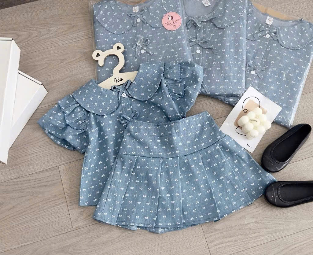 Y4048-BỘ BÉ GÁI XANH CỔ SEN NƠ TRẮNG MIX CVAY