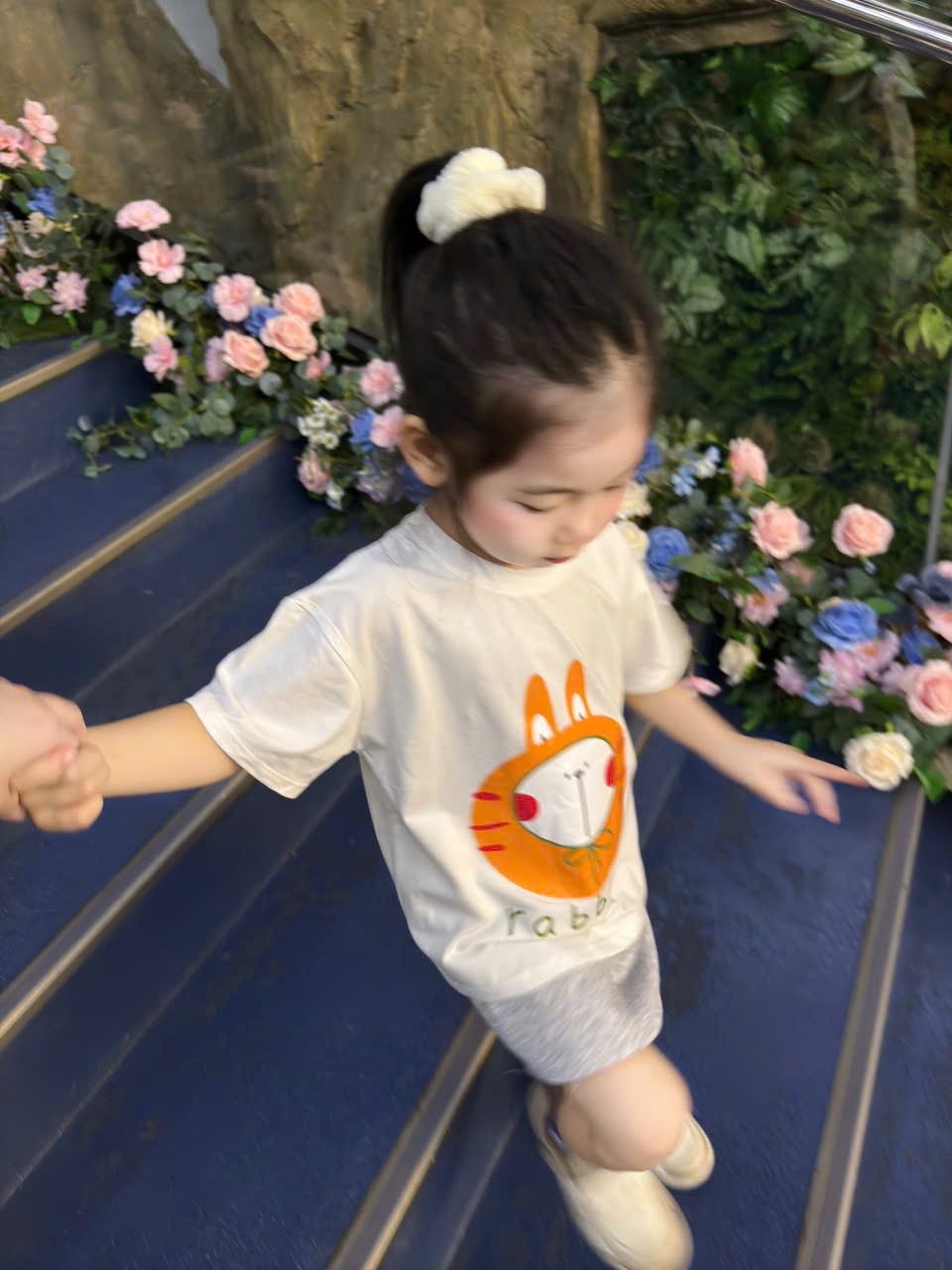 Y4041-SET3 ÁO BÉ GÁI CỘC THÚ JERNURA HỒNG BE TRẮNG