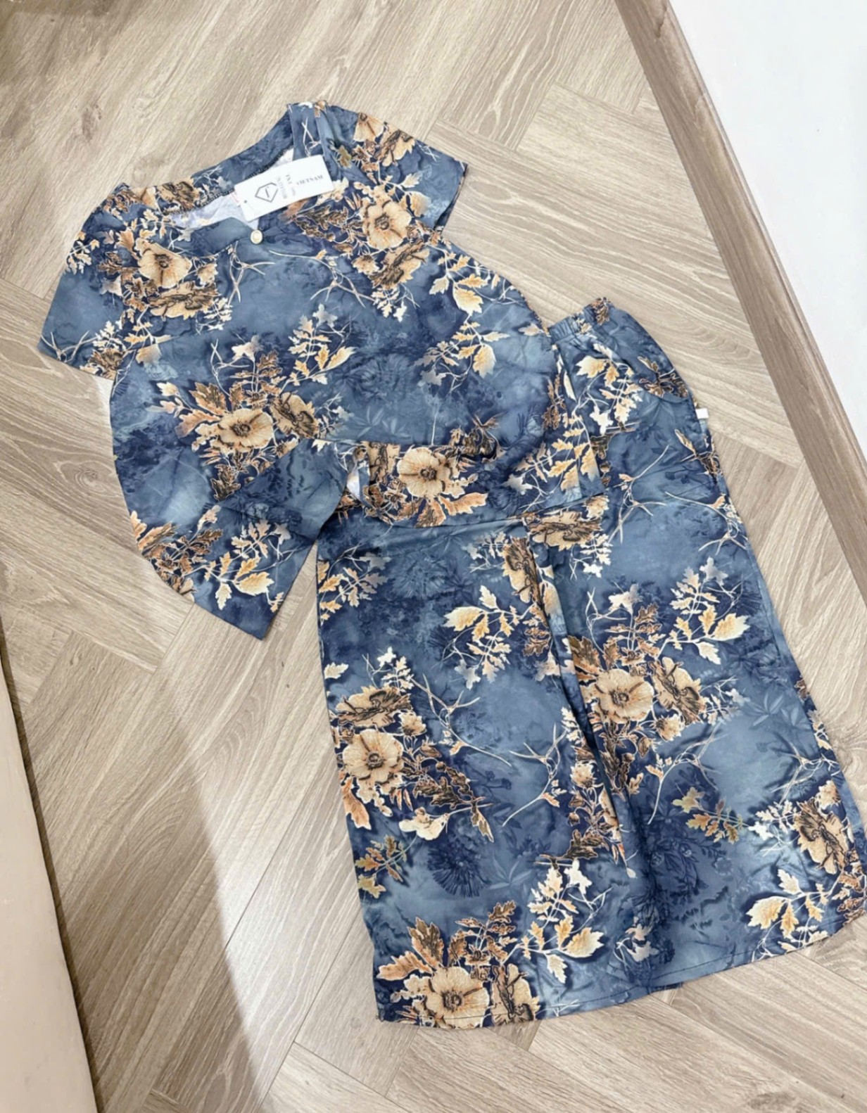 Y4503 - BỘ LANH LỤA HÀNG CHÂU HOA QUẦN LỬNG CHO MẸ