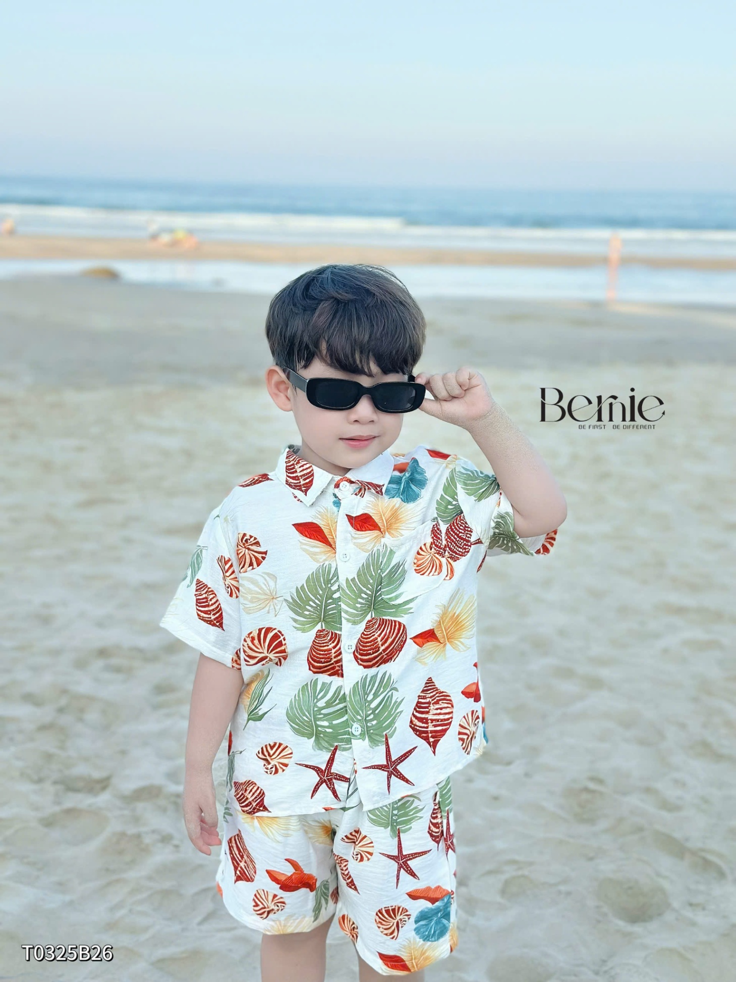 T0325B26 - SET SƠ MI ĐŨI ĐI BIỂN HỌA TIẾT CHO BÉ YÊU