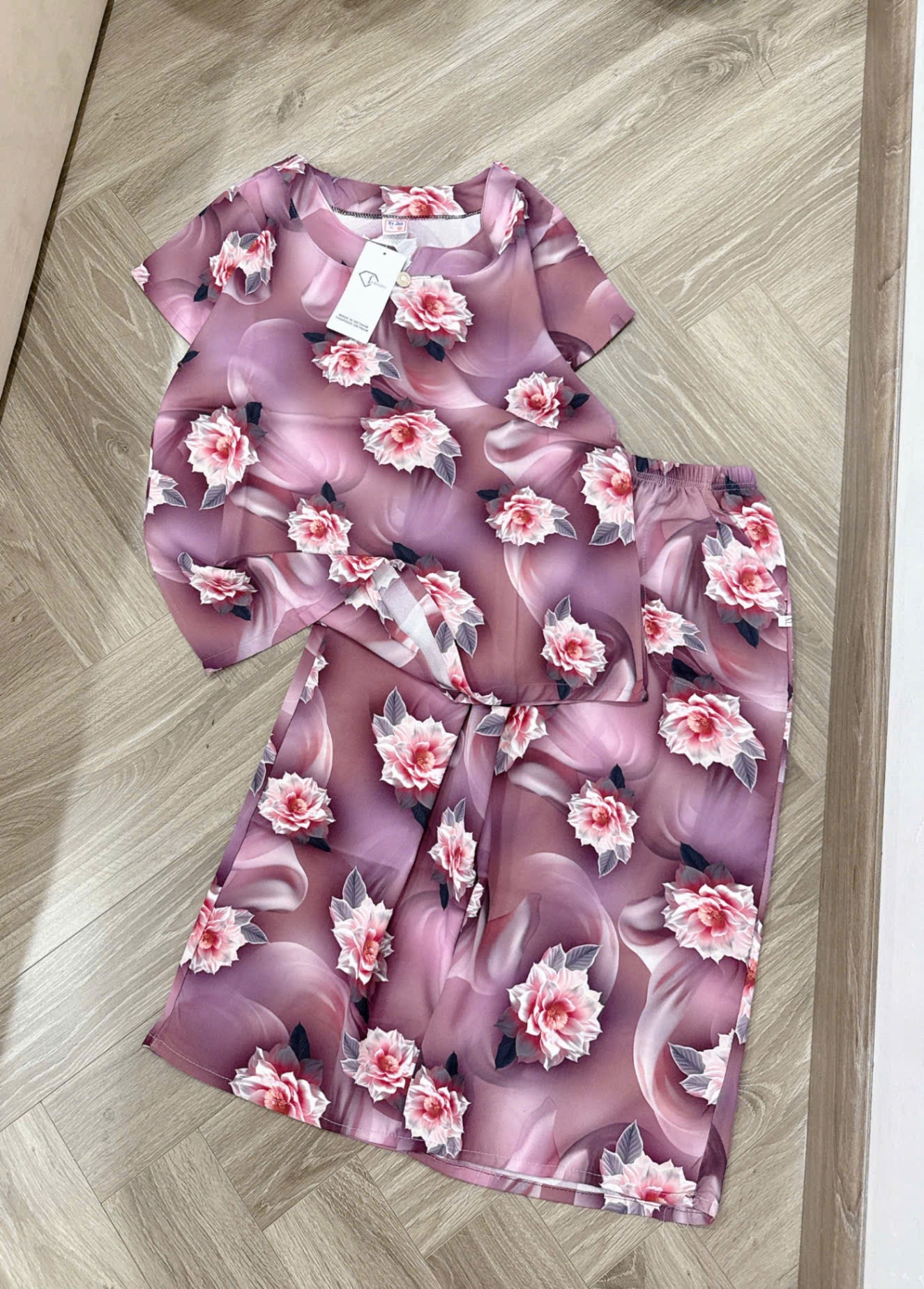 Y4503 - BỘ LANH LỤA HÀNG CHÂU HOA QUẦN LỬNG CHO MẸ