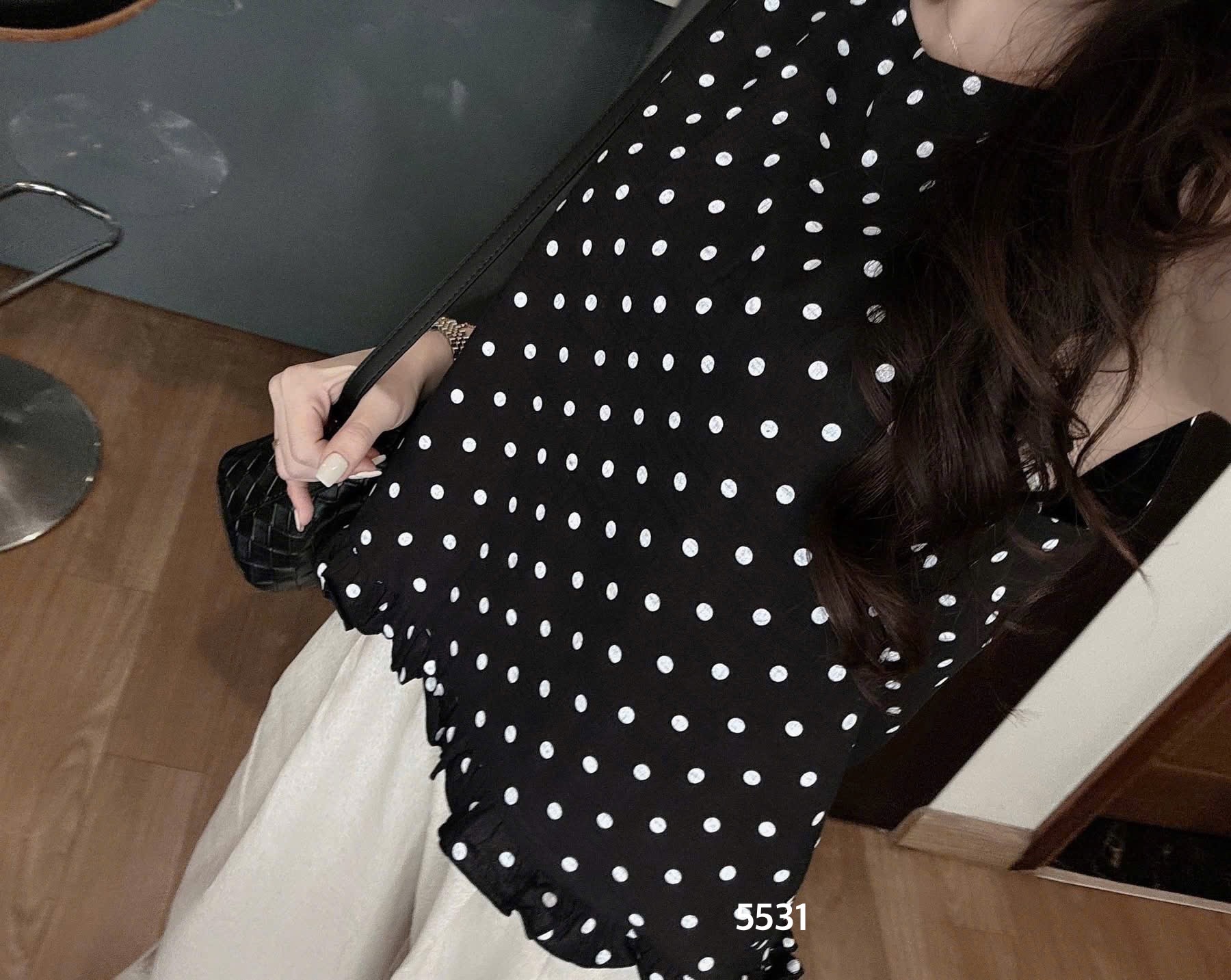 L349-SET ÁO CHẤM BI ĐEN QUẦN SUÔNG NỮ