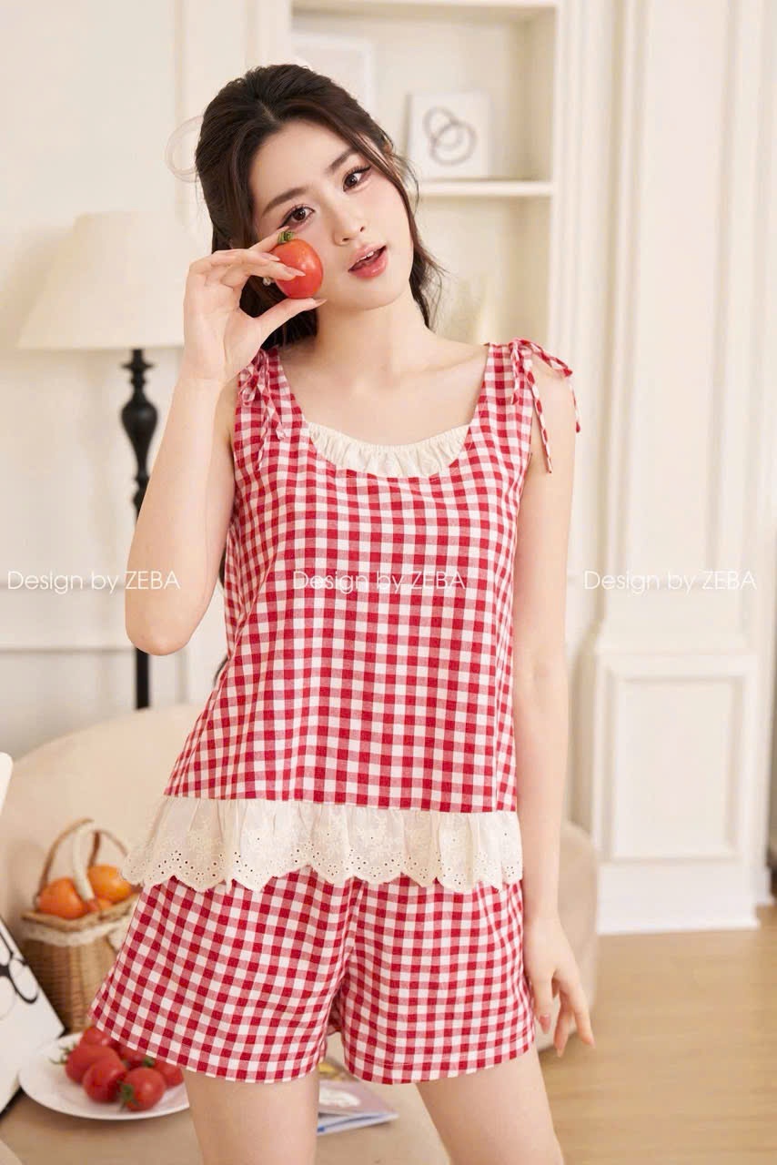 Y4527-BỘ ĐÙI NỮ KẺ CARO ĐỎ PHỐI REN GẤU