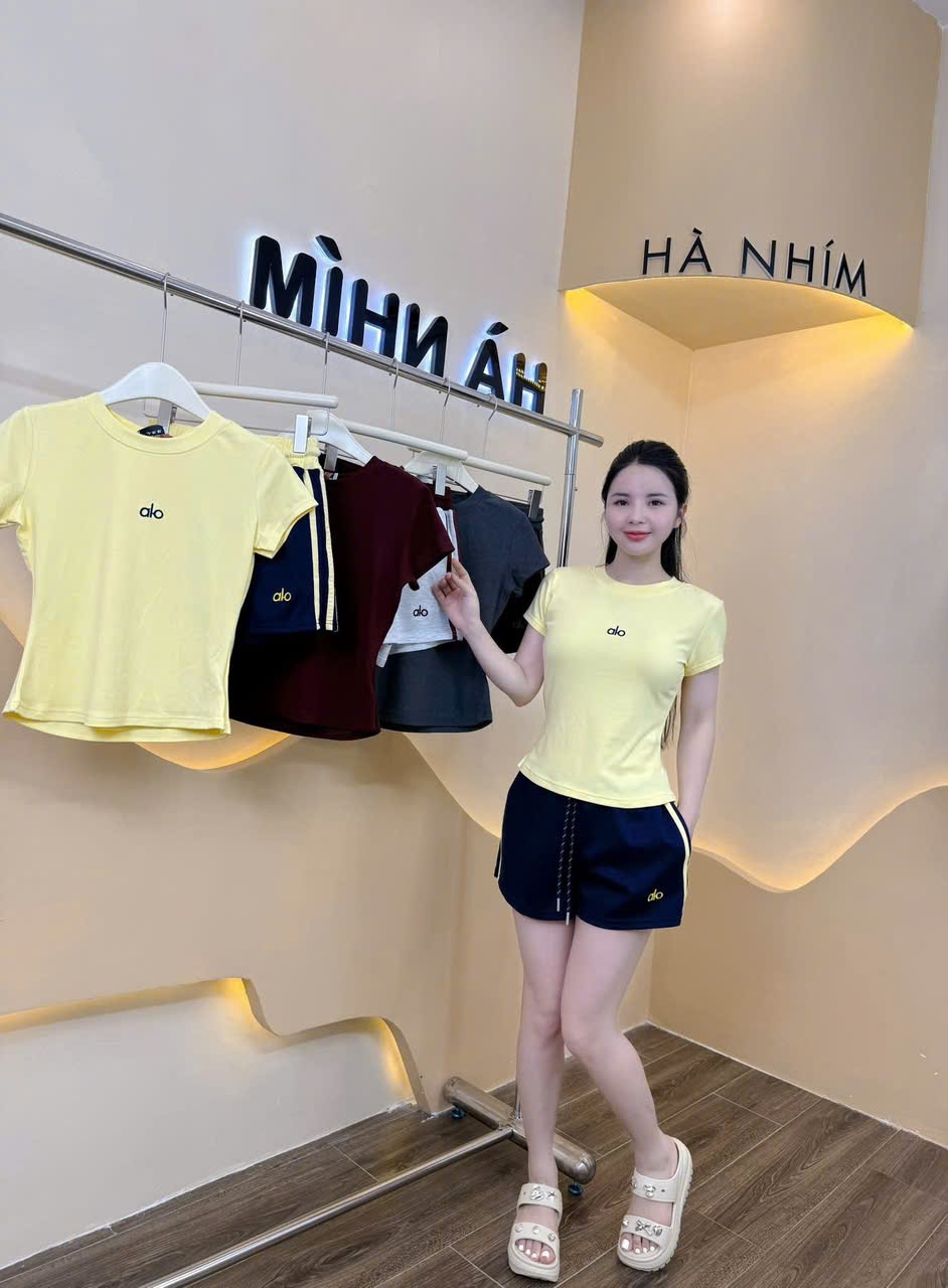 Y4562-BỘ ĐÙI NỮ ÁO VÀNG ALO QUẦN THAN