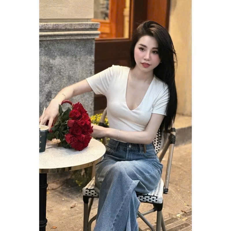Y4560-ÁO ZIP NỮ TRƠN CỔ TIM CỘC TAY