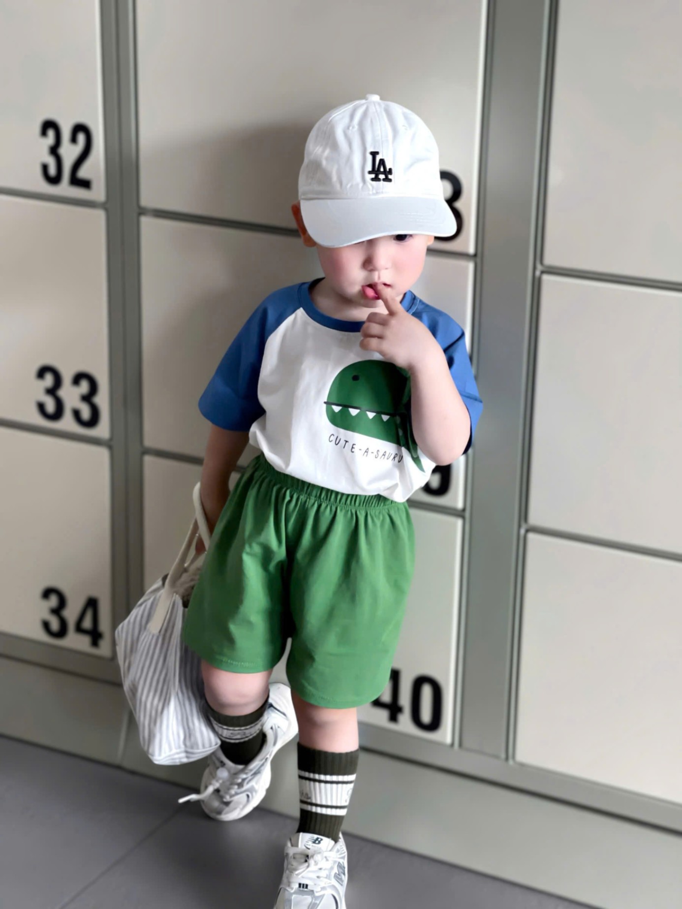 TH836-SET 2 BỘ KHỦNG LONG CUTE BÉ TRAI