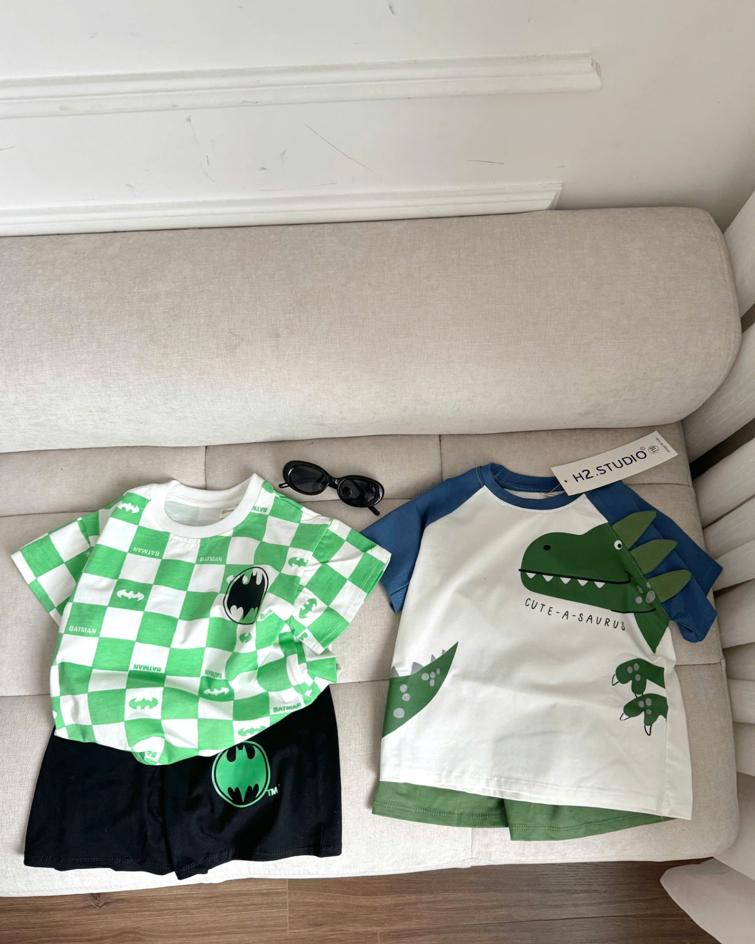 TH836-SET 2 BỘ KHỦNG LONG CUTE BÉ TRAI