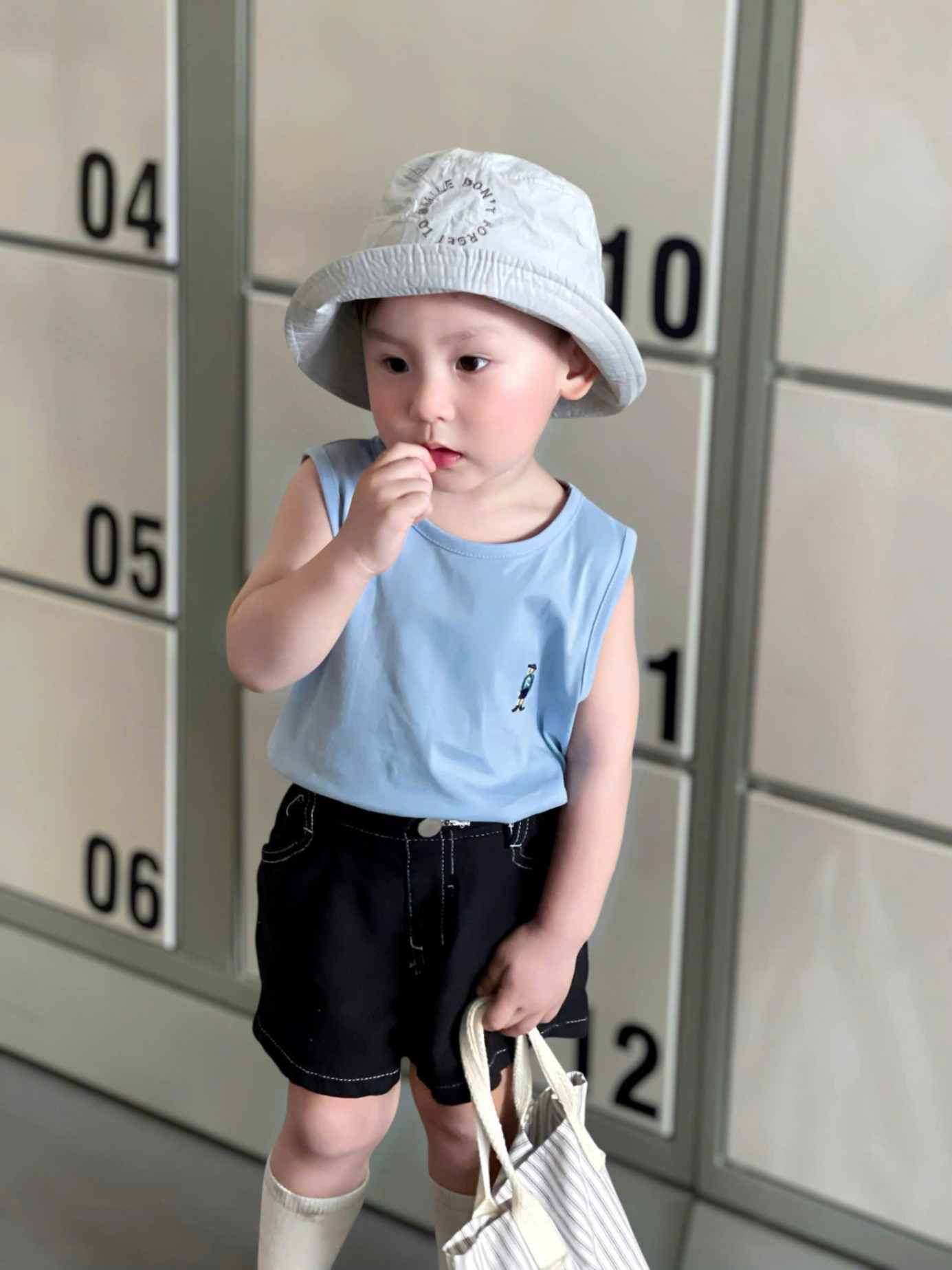 NO785 - SET 4 ÁO COTTON SÁT NÁCH THÊU ROY CHO BÉ