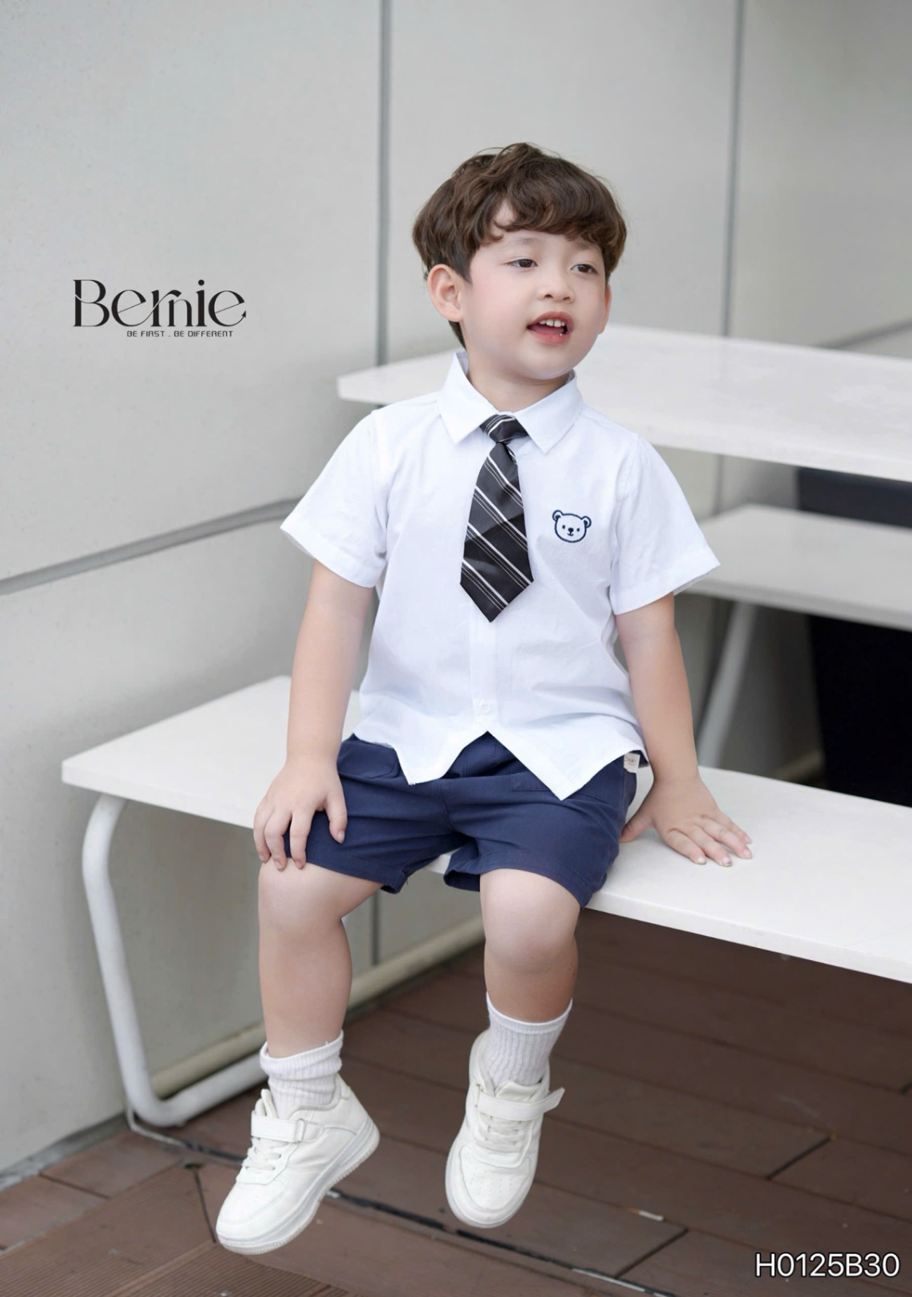 H0125B30- SET SƠ MI THÊU GẤU KÈM CAVAT