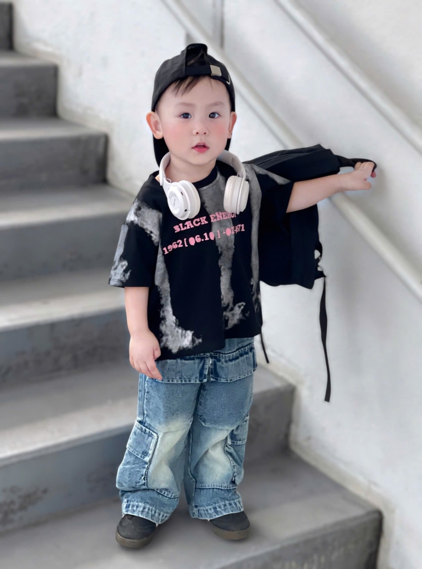 L496 - SET ÁO LOANG QUẦN JEAN TÚI HỘP CHO BÉ 2M