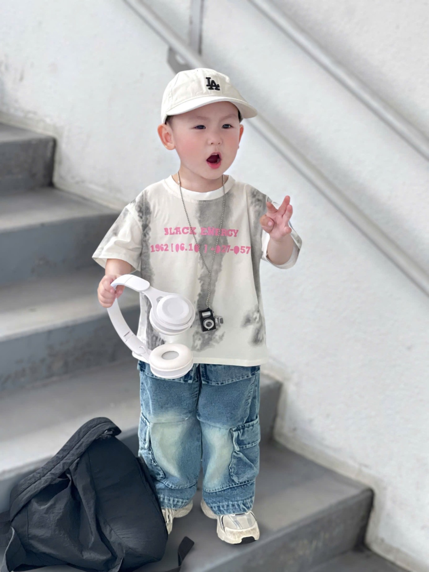 L496 - SET ÁO LOANG QUẦN JEAN TÚI HỘP CHO BÉ 2M