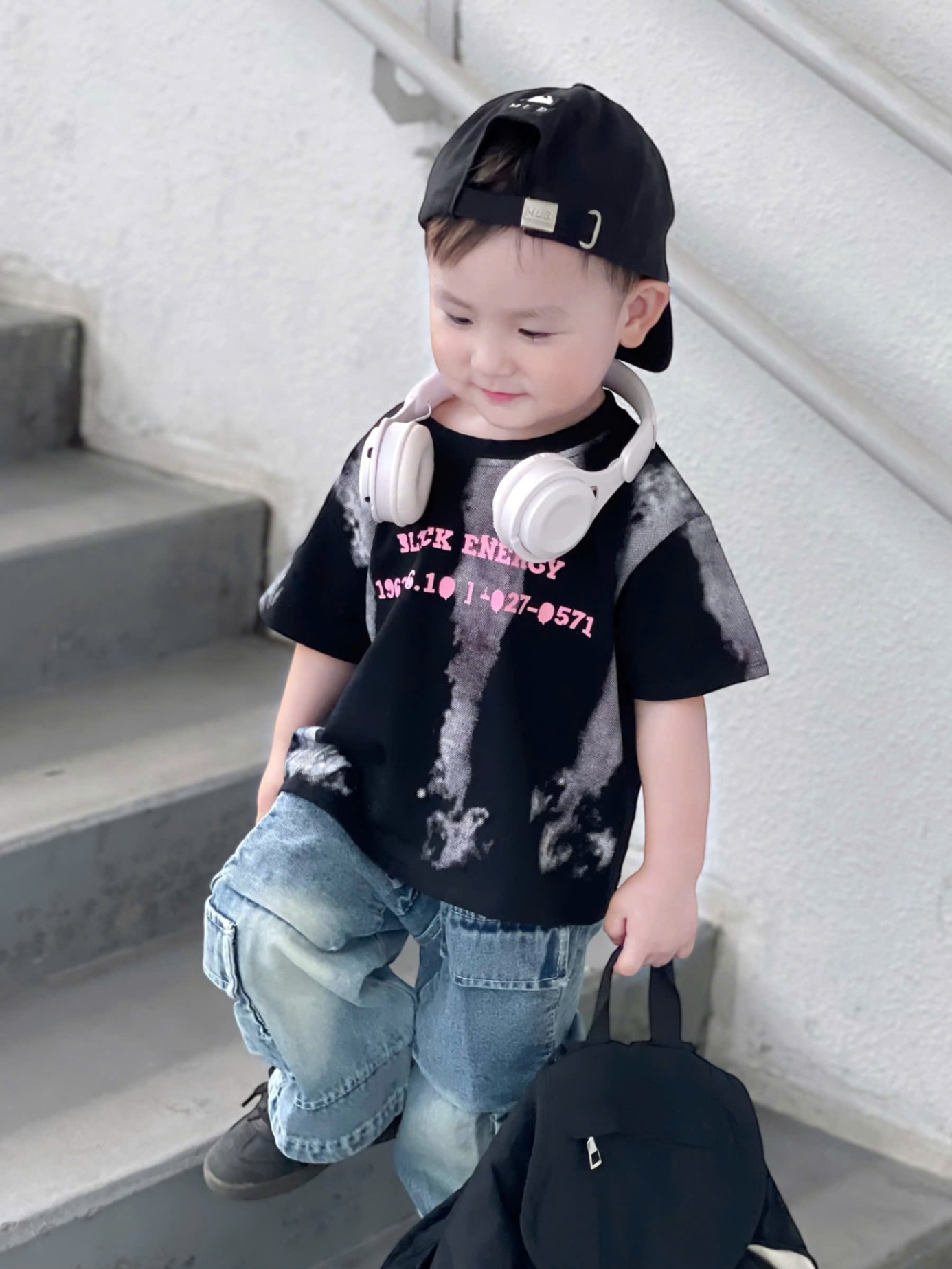 L496 - SET ÁO LOANG QUẦN JEAN TÚI HỘP CHO BÉ 2M
