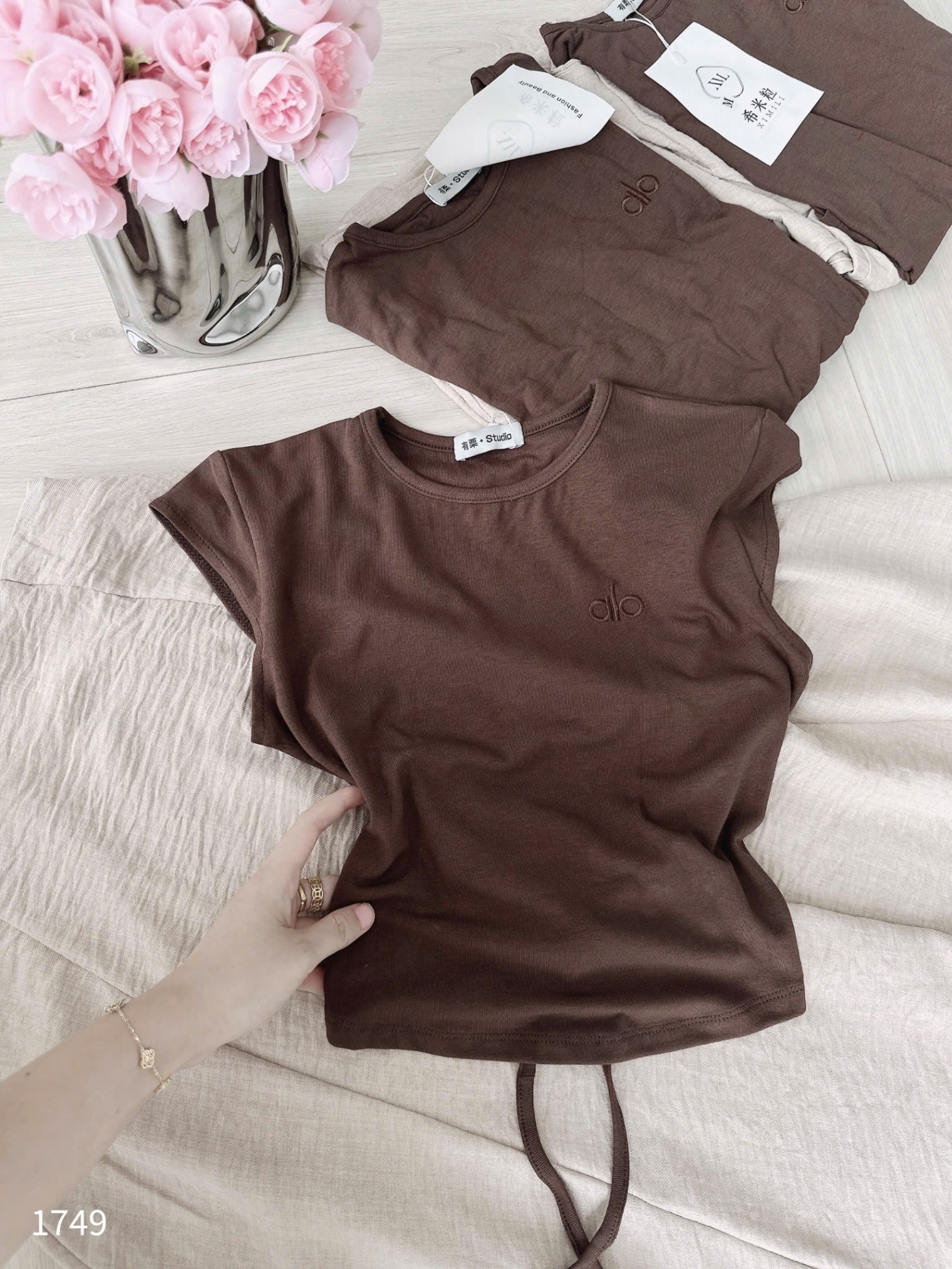 L504 - SET CHÂN VÁY ÁO DÚT LƯNG SAU