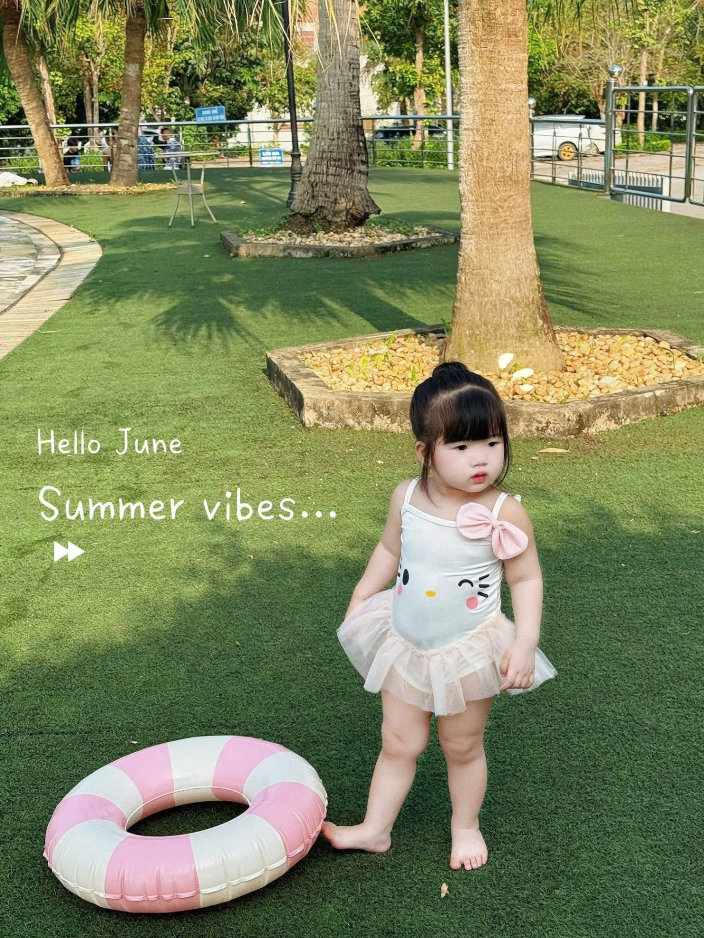 NO807 - BIKINI 2 DÂY KITTY TRẮNG VOAN BỒNG XOÈ CHO BÉ GÁI