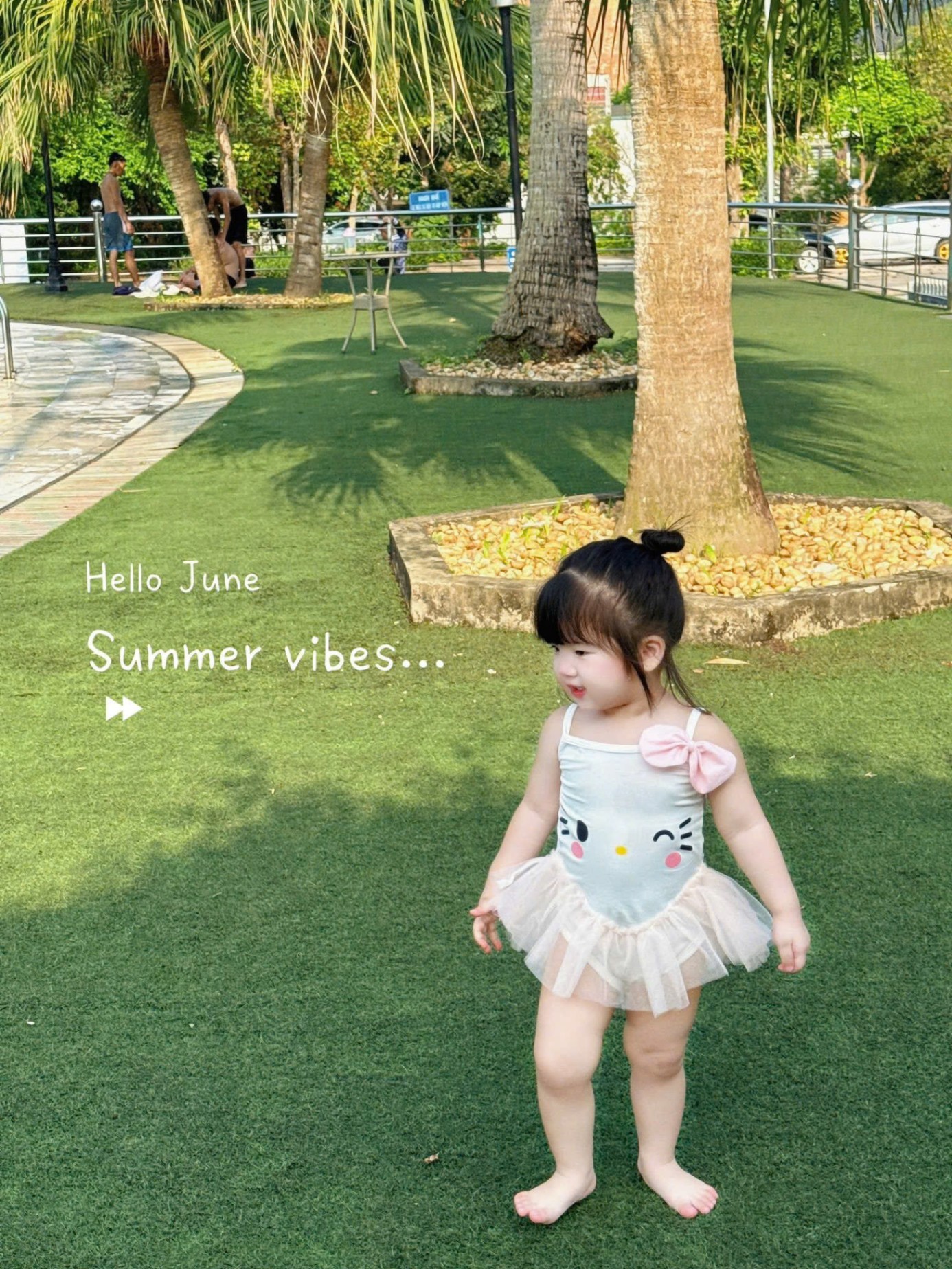 NO807 - BIKINI 2 DÂY KITTY TRẮNG VOAN BỒNG XOÈ CHO BÉ GÁI