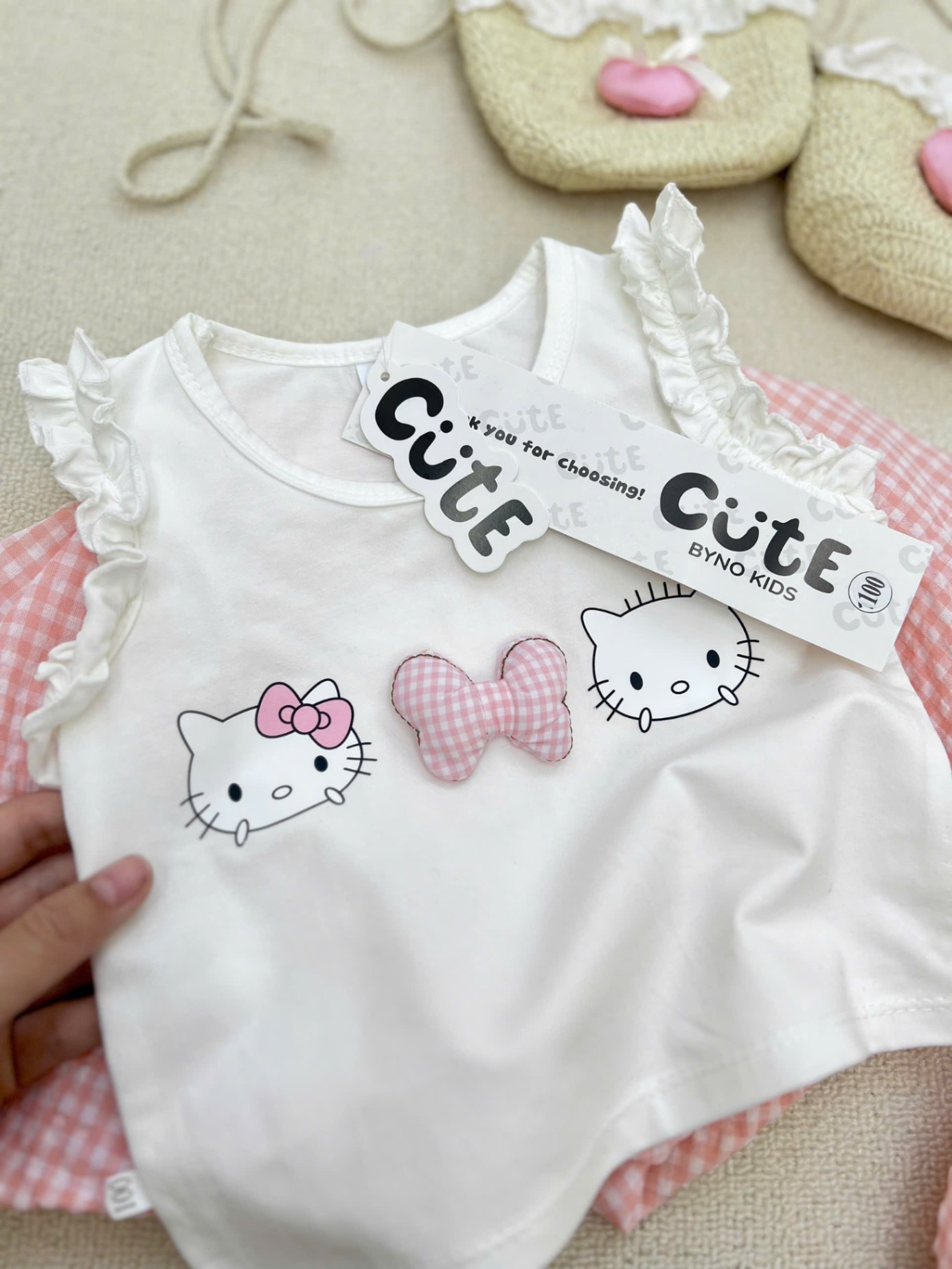 NO809-SET KITTY SÁT NÁCH TRẮNG QUẦN BÍ KÈM TÚI CHO BÉ GÁI