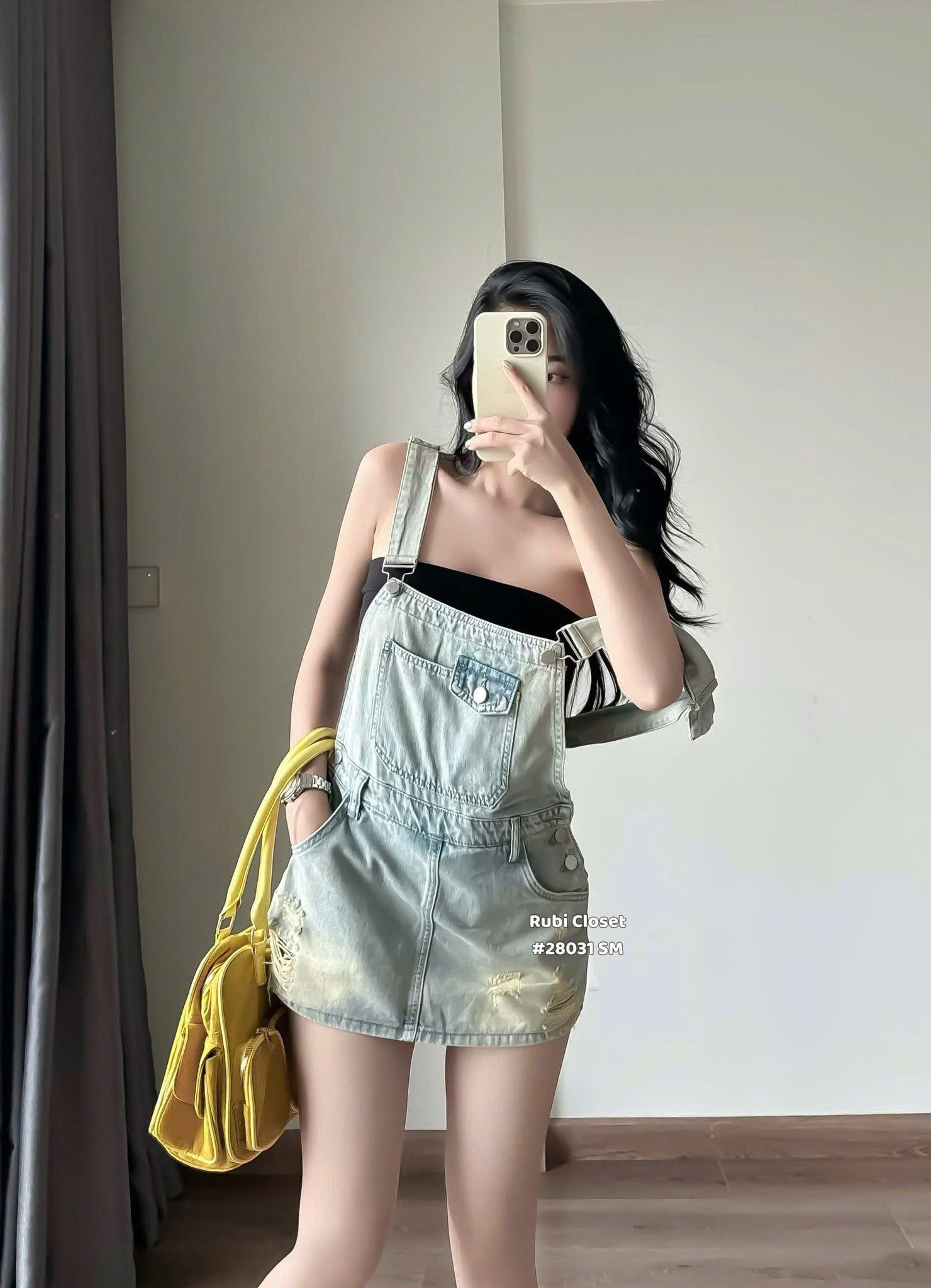 Y4682 - YẾM BÒ NỮ TÚI NGỰC DÁNG NGẮN