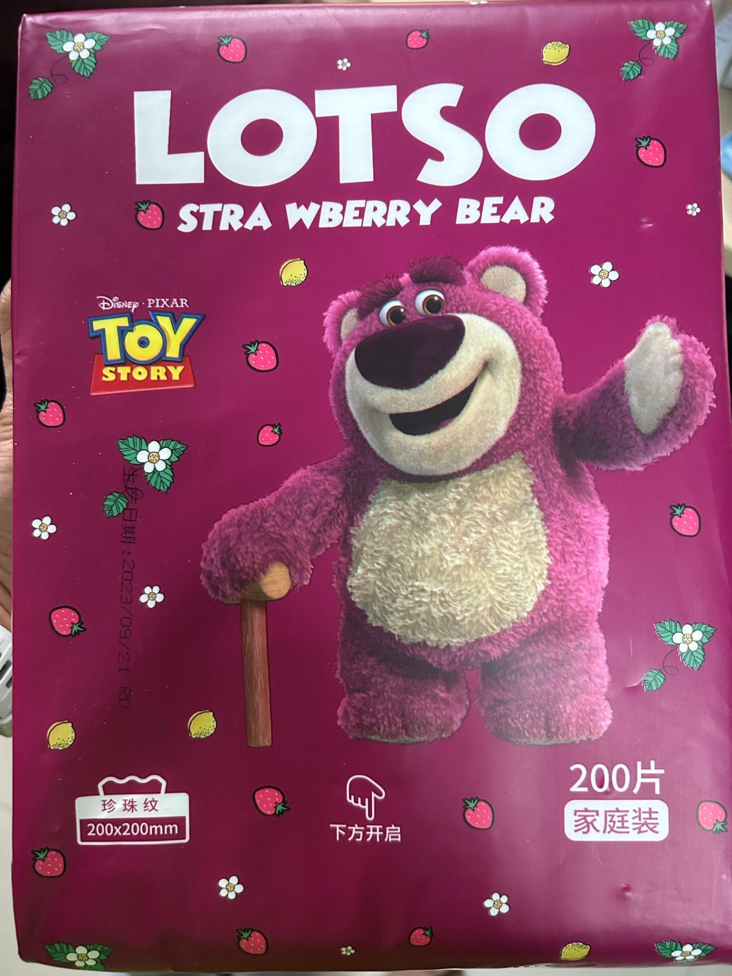 Bịch Khăn Giấy 200 Tờ Gấu Dâu Lotso, Khăn Lau Đa Năng Cotton, Có Rãnh Xé Rút Giấy - Khăn giấy lau mặt giá sỉ