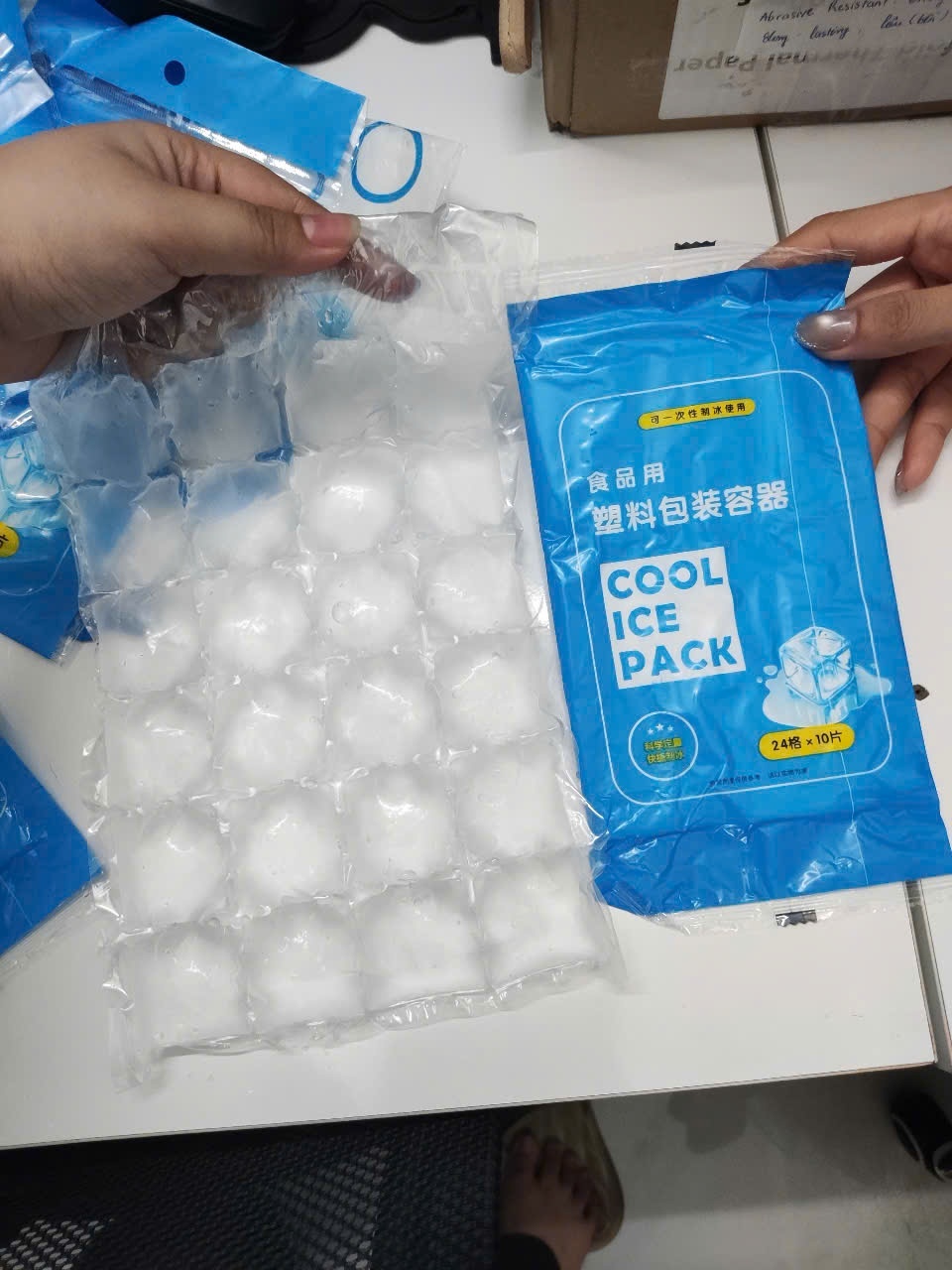 Bịch 10 Túi Làm Kem , Làm Đá Viên, Nước Trái Cây Thiết Kế 24 Ngăn COOL ICE PACK dùng 1 lần - Túi làm đá 24 viên giá sỉ