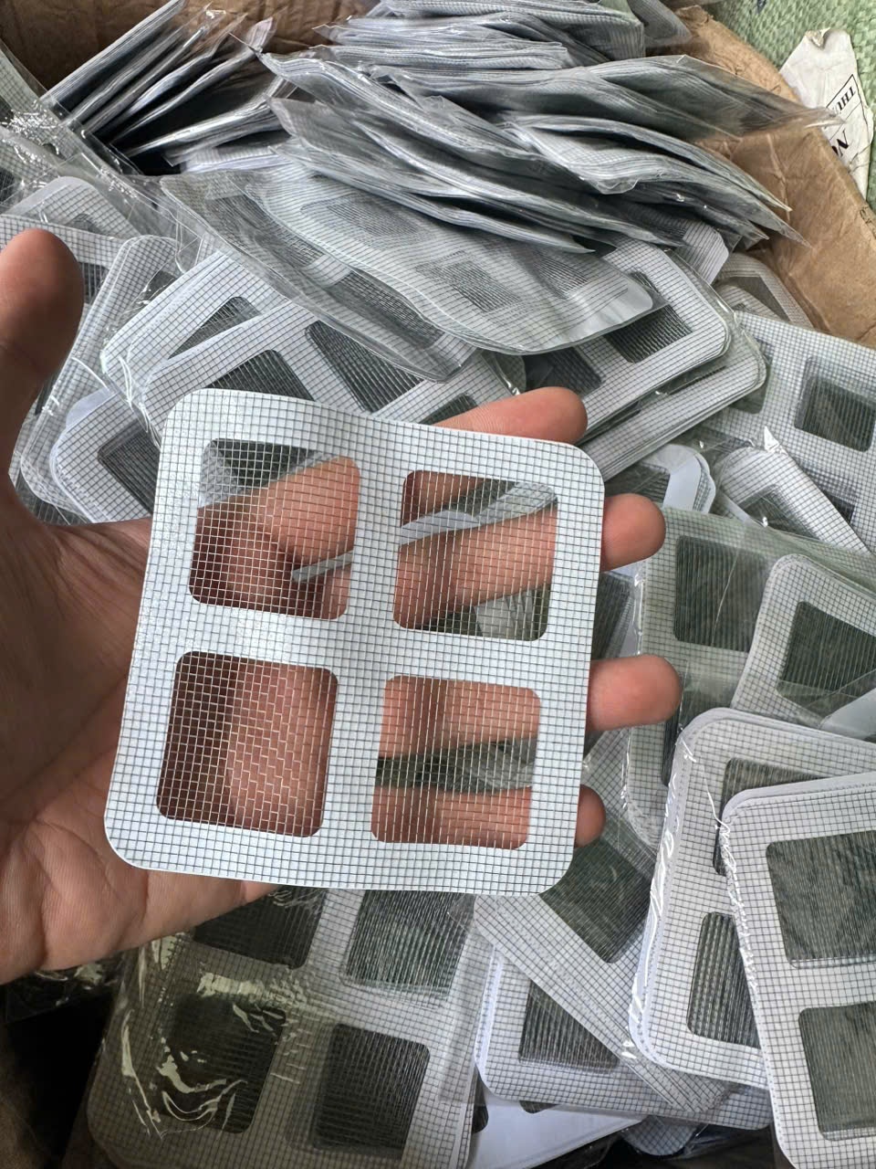 COMBO 10 Miếng dán Lưới Lọc Rác Nhà Tắm ,Chặn Côn Trùng ,Dán Nắp Cống Thoát Nước, Bồn Rửa Bát Chống Tắc Nghẽn - Combo 10 miếng dán lọc rác giá sỉ