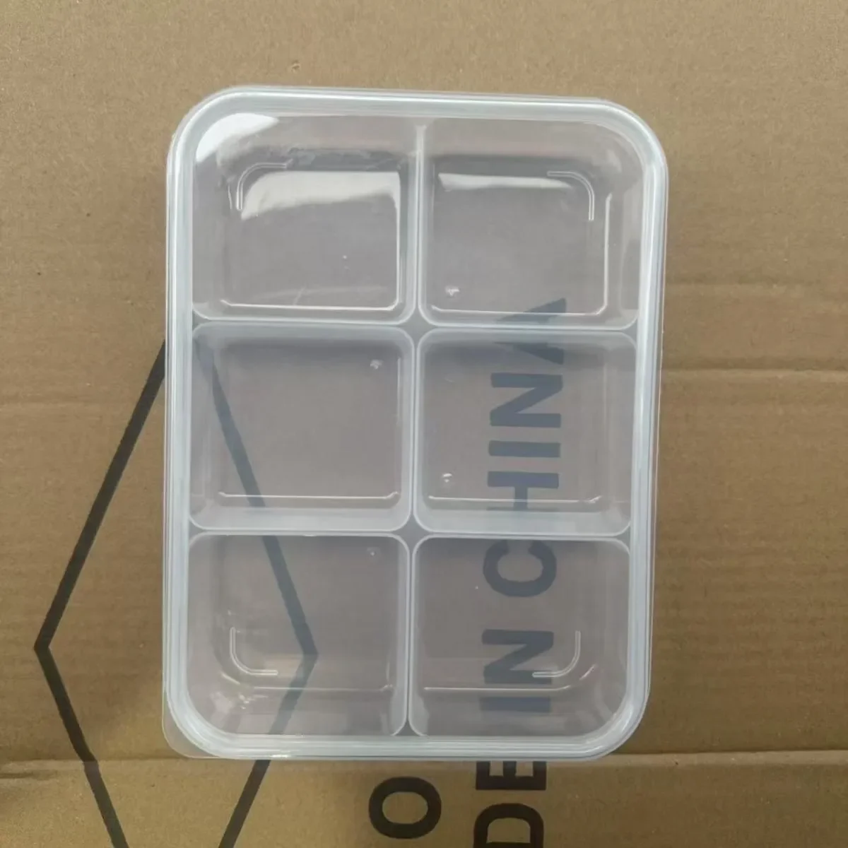 Hộp nhựa chia ngăn đựng thực phẩm loại 6 ngăn15x25x5cm chắc chắn - Hộp nhựa chia thực phẩm 6 ngăn giá sỉ