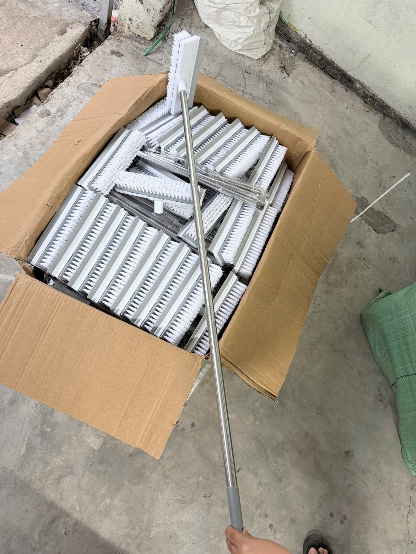 Chổi Chà Sàn, Cây Chà Sàn Nhà Tắm, Quét Lau Sàn Nước , ChổI Cọ Nhà Vệ Sinh, Bàn Chải Chà Toilet - Màu Trắng