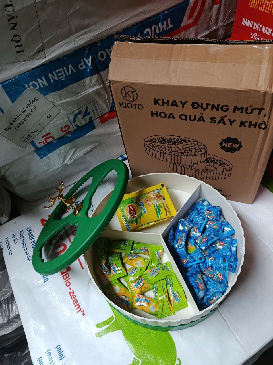 Khay Đựng Mứt Tết 2 Tầng Con Hưu Vàng, Điêu Khắc Tinh Tế, Sang Trọng, Hộp Đựng Mứt Tết, Hàng Chất Lượng