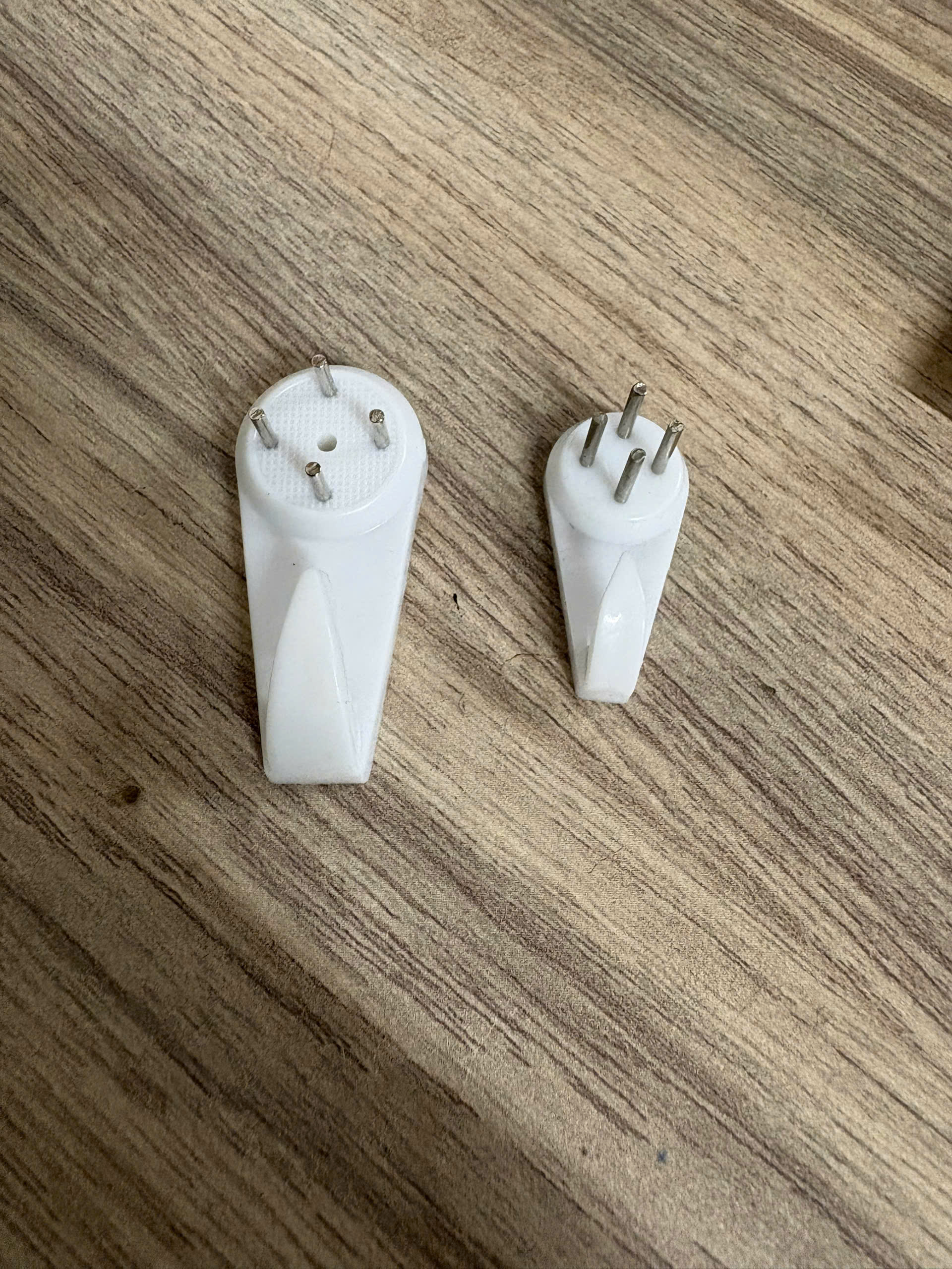 Đinh 4 chân dài 3.5cm treo tranh, móc chìa khóa, móc treo đồ đóng tường tiện lợi - Đinh 4 chân giá sỉ