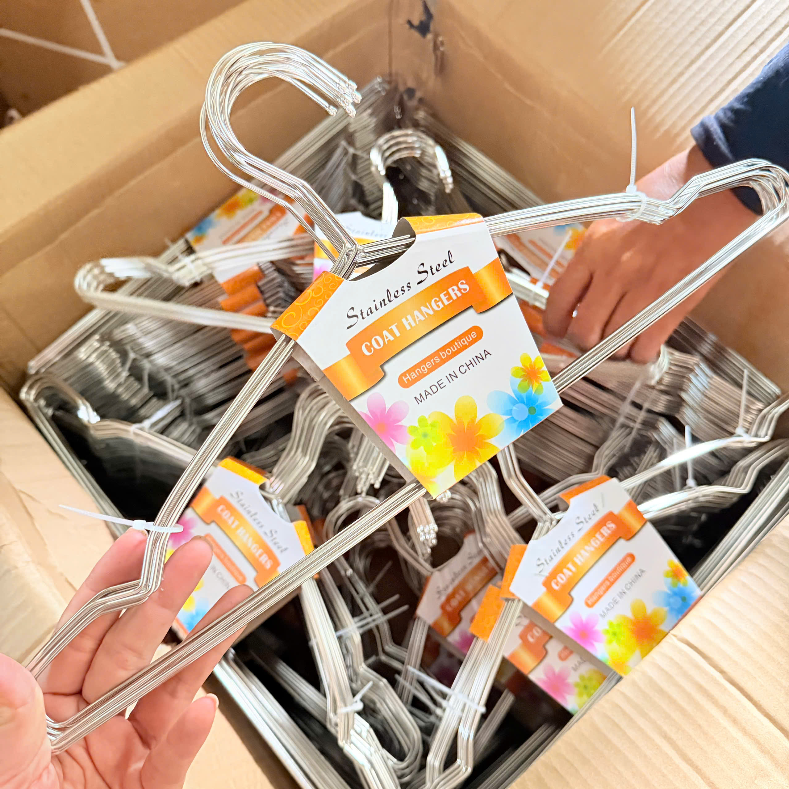 Set 10 móc áo INOX Tejo, bền đẹp - Móc áo giá sỉ