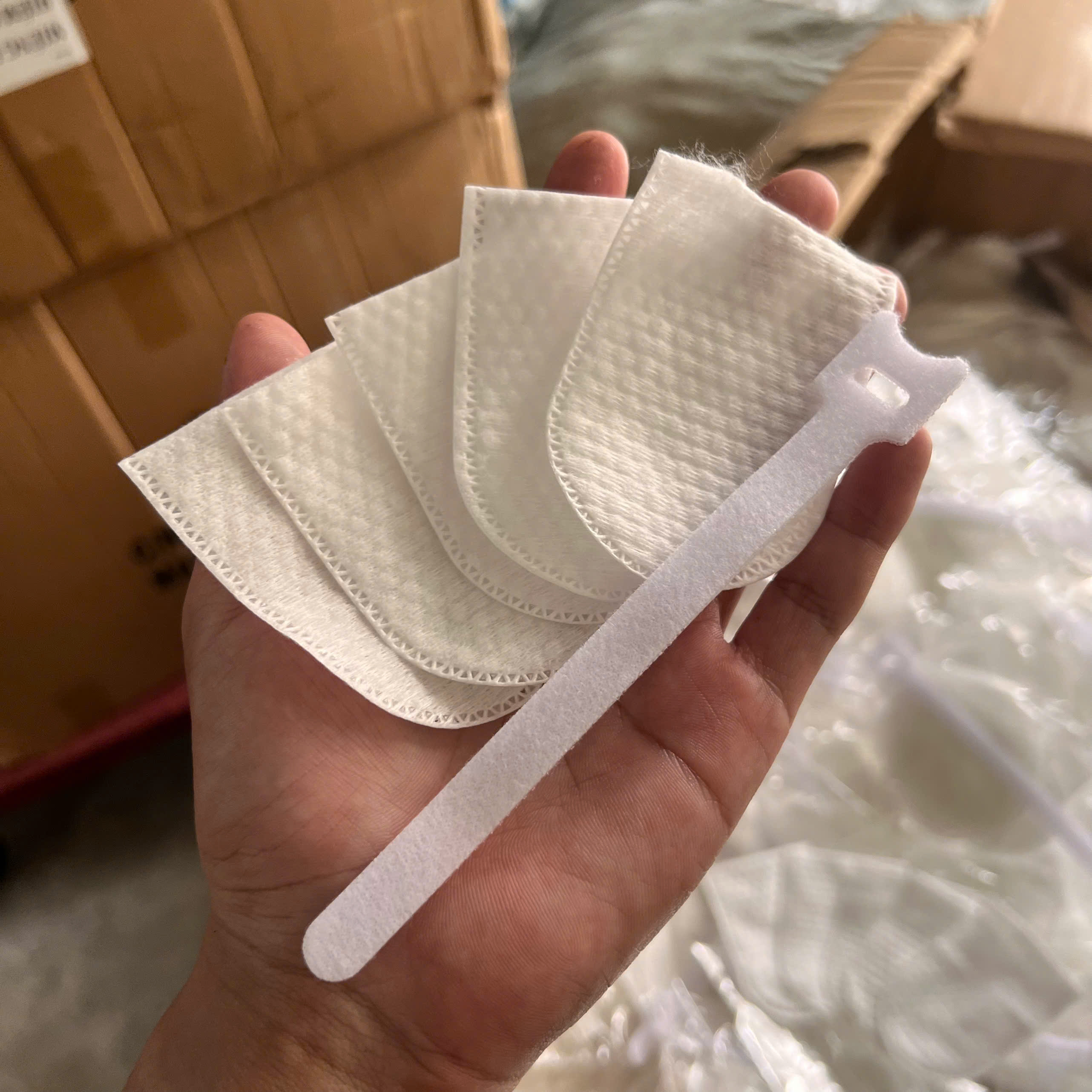 Set 100 túi bông lọc nước quấn vòi - Bông lọc nước quấn vòi giá sỉ
