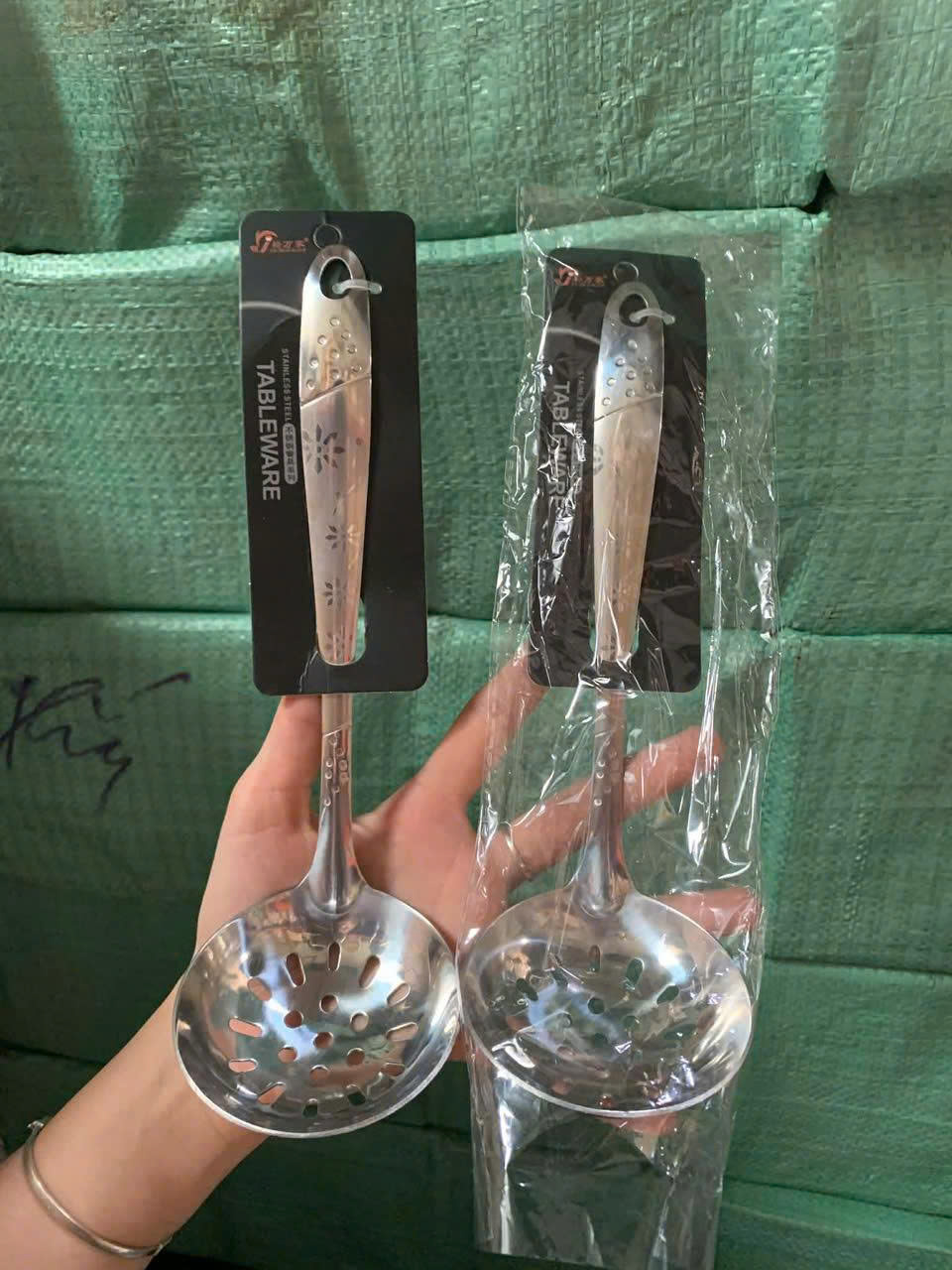 TABLE WARE vá lỗ 27cm - Gia dụng nhà bếp INOX giá sỉ