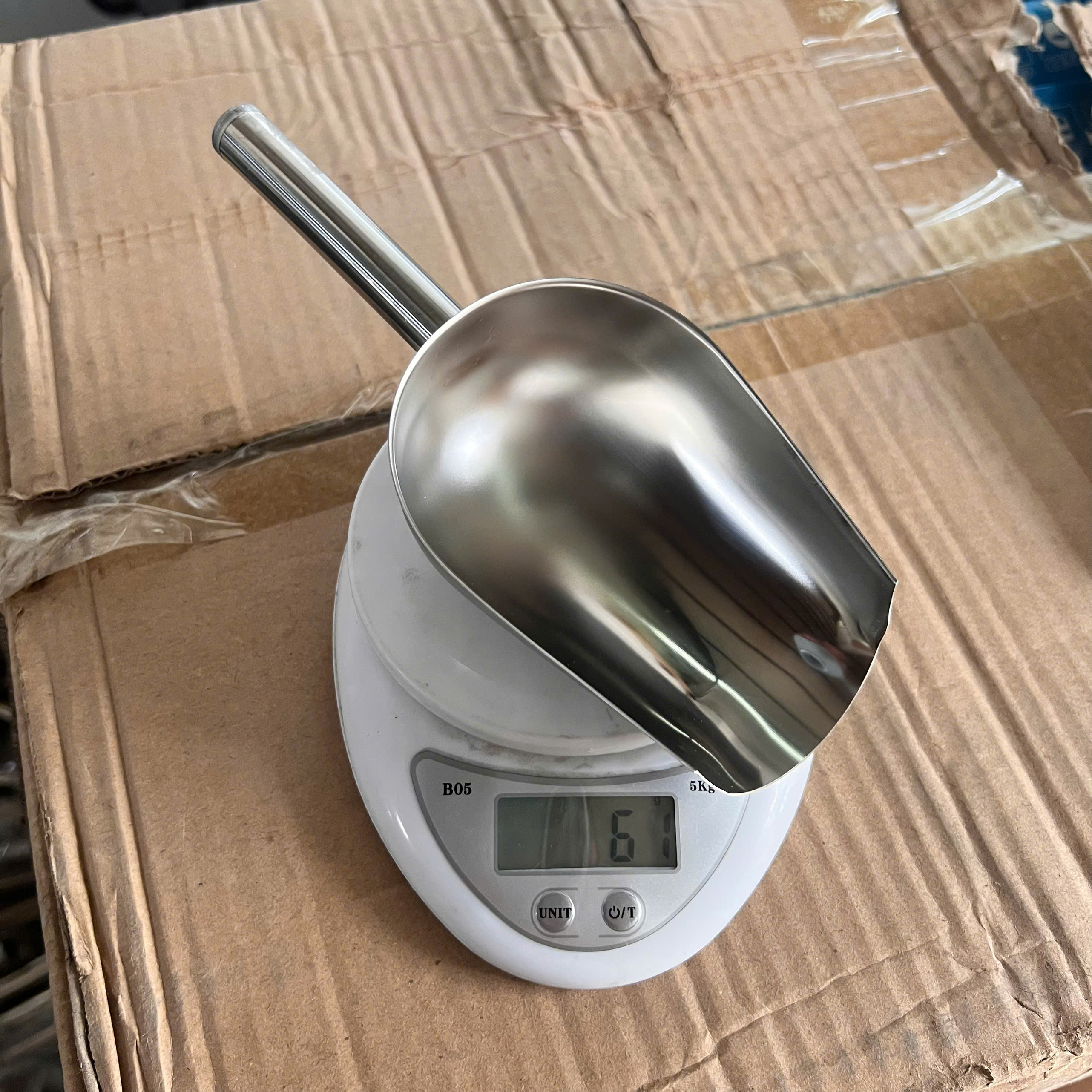 Xẻng xúc đá 22cm - 60gr - Gia dụng Inox giá sỉ