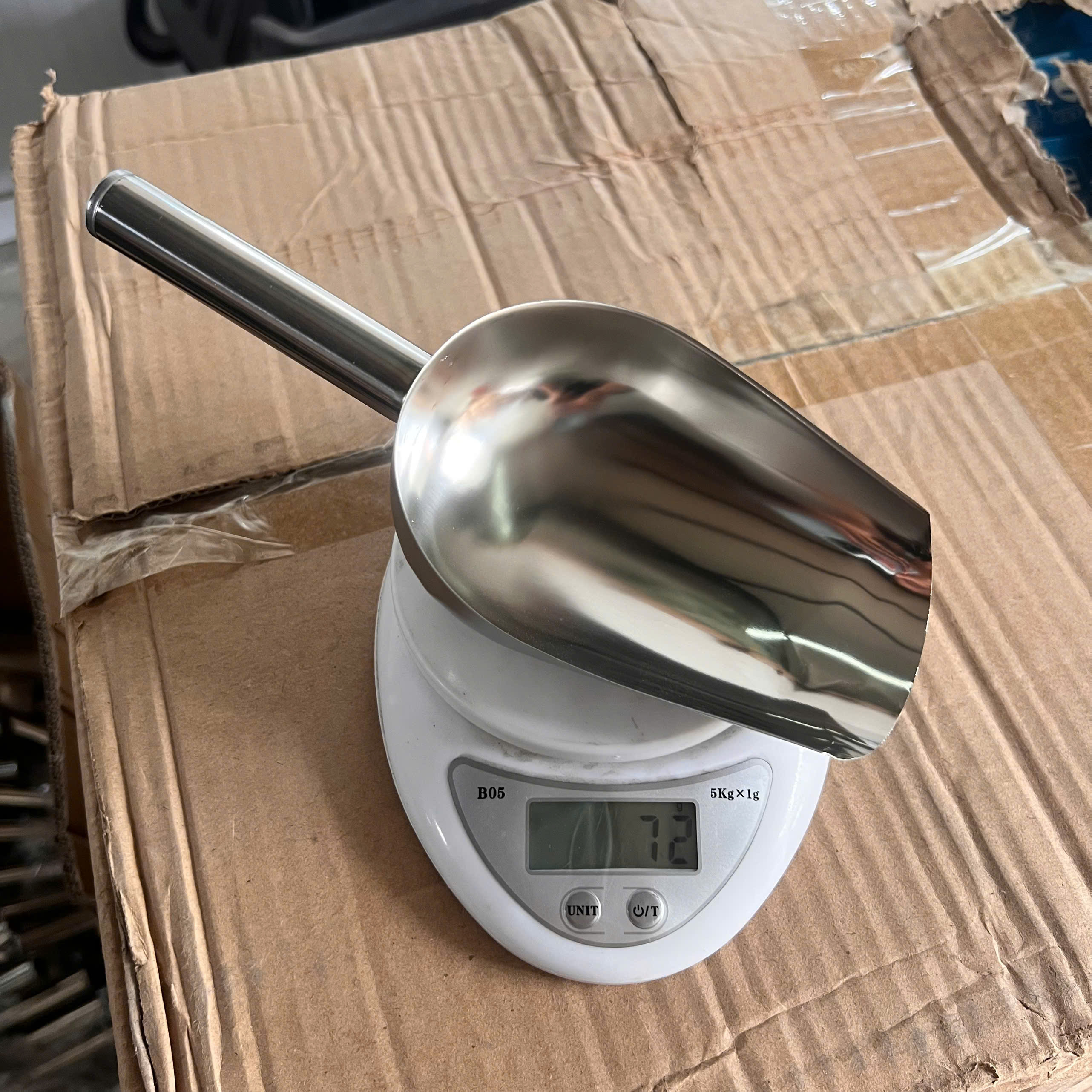 Xẻng xúc đá INOX dài 24cm - nặng 71gr - Gia dụng INOX giá sỉ