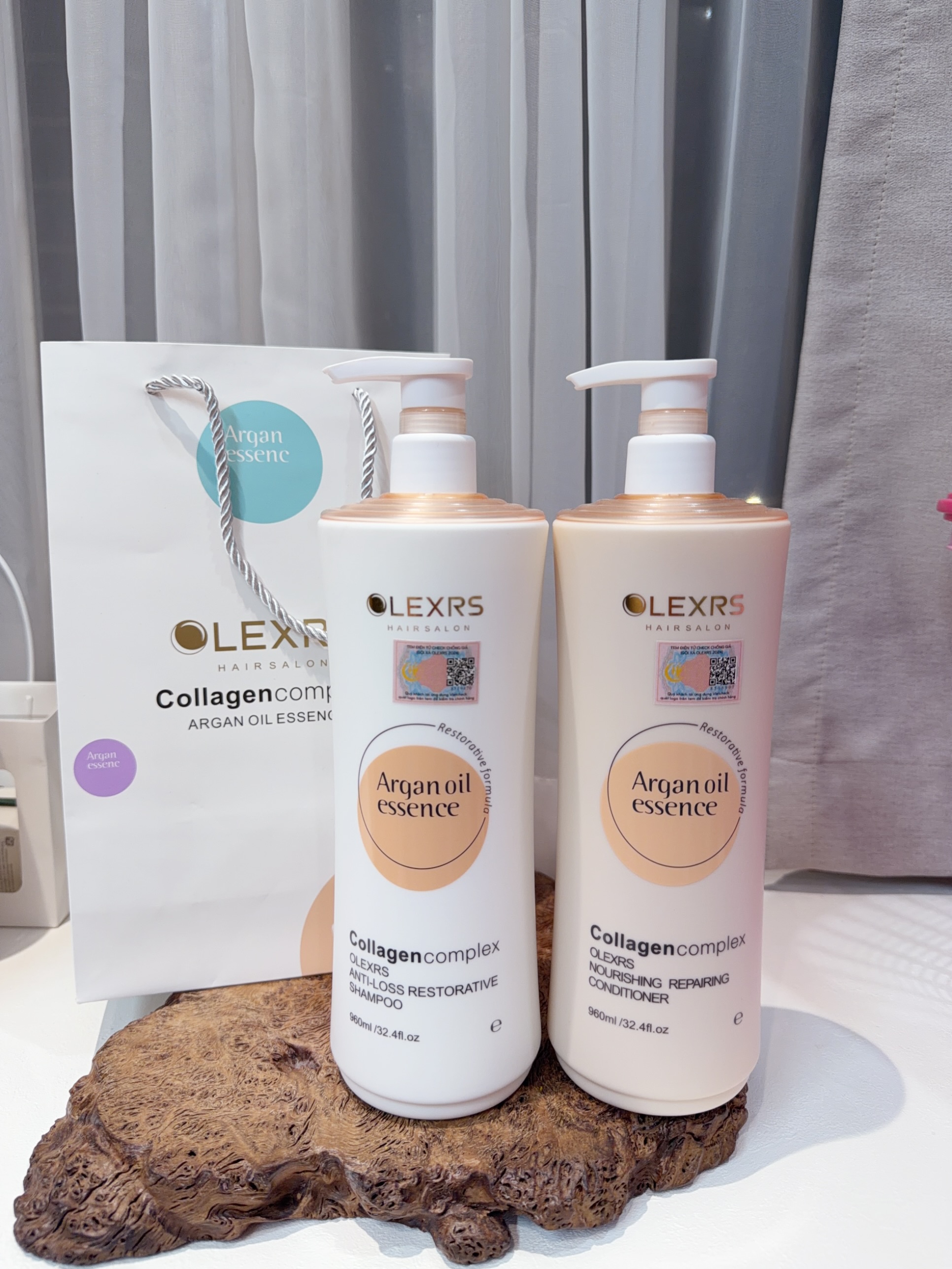 Q992 - ( màu cam nhạt - mẫu mới ) Cặp Gội Xả Olexrs HairSalon Phục Hồi Ngăn Rụng - Collagen Complex Shampoo & Conditioner 960ml +960ml