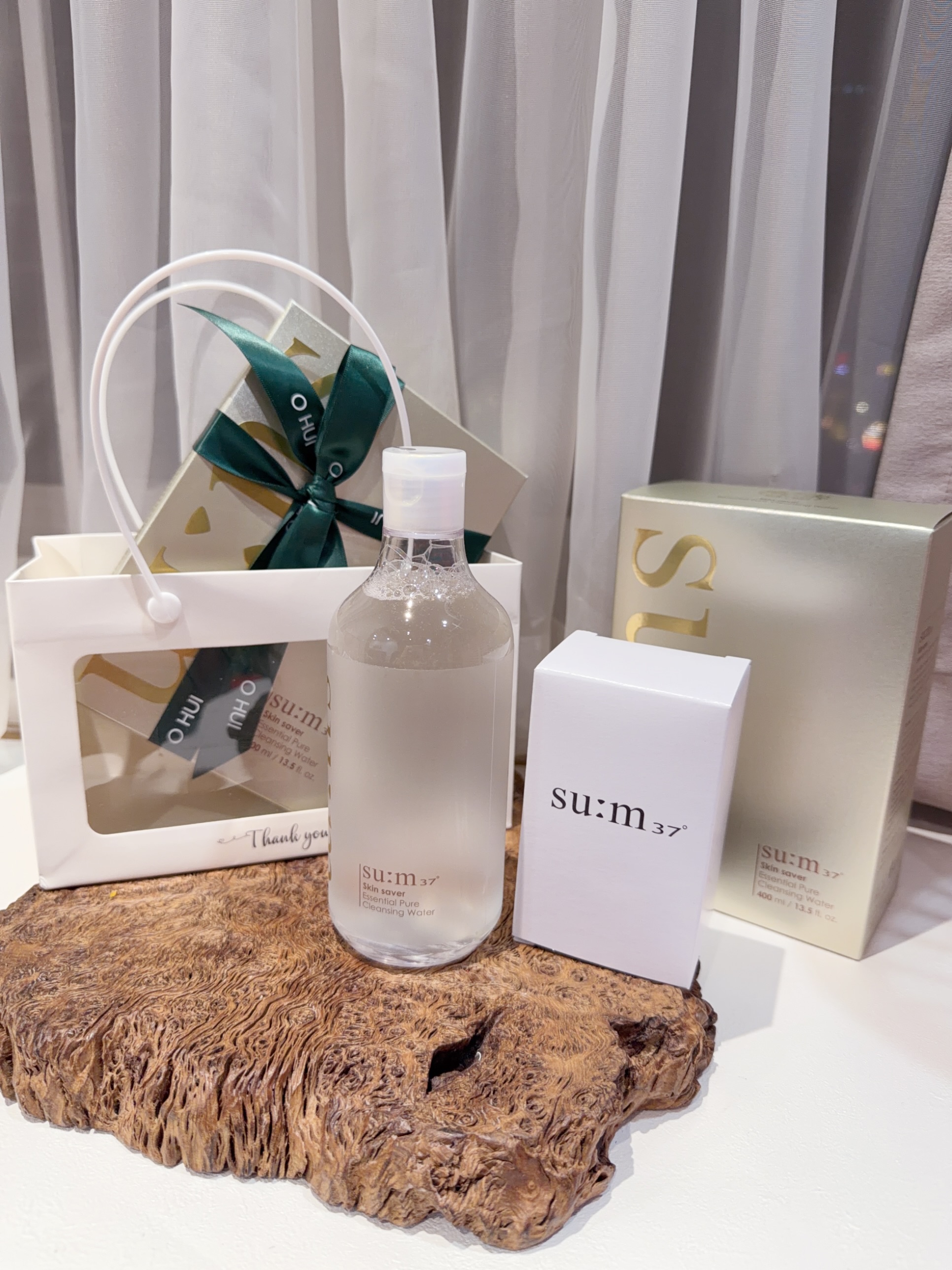 S106 ( có vỏ ) Nước tẩy trang Sum 400ml+ bông ( 6/2029 )