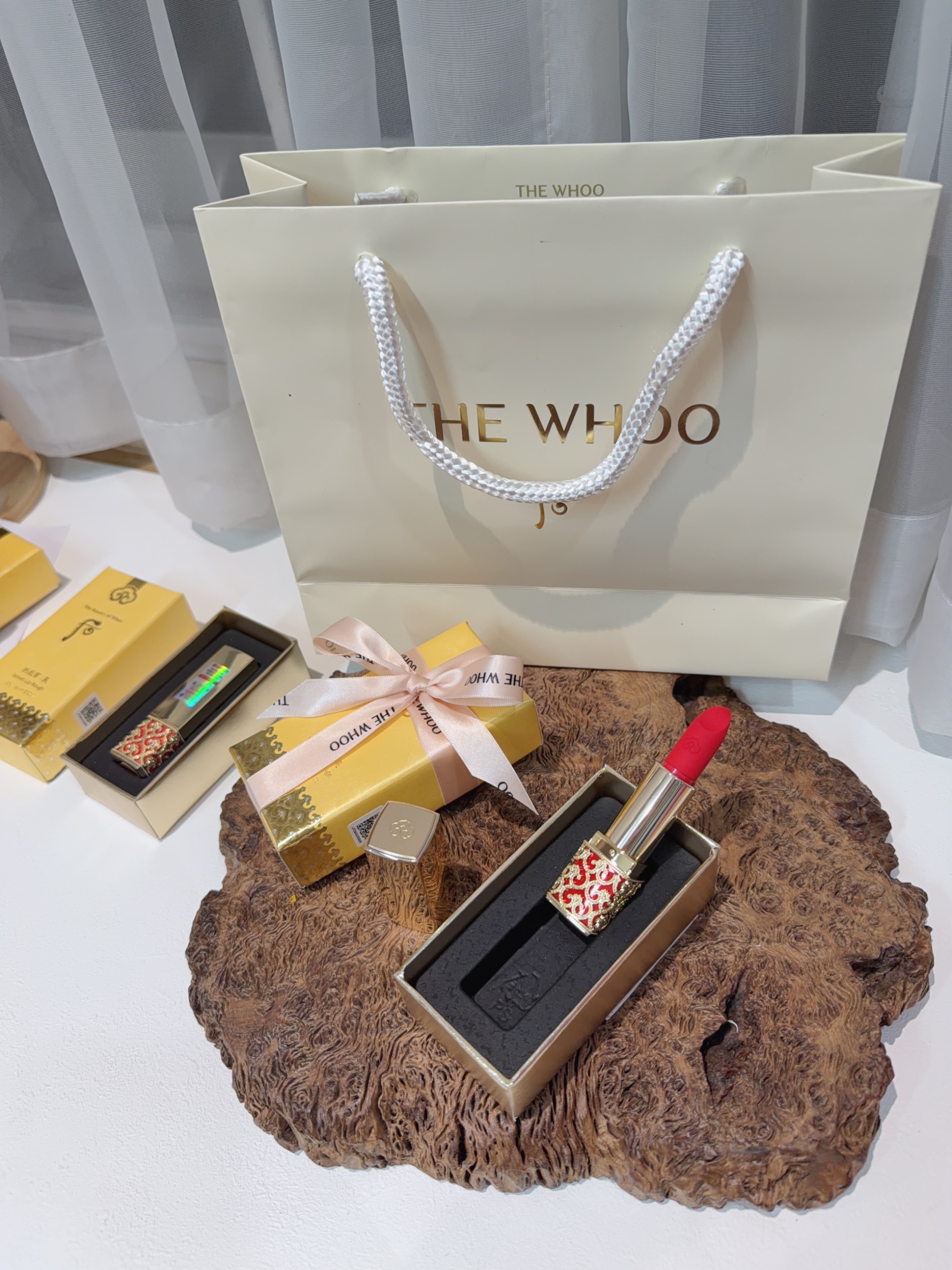 S241 - Son lì Whoo Velvet Lip Rouge 45
