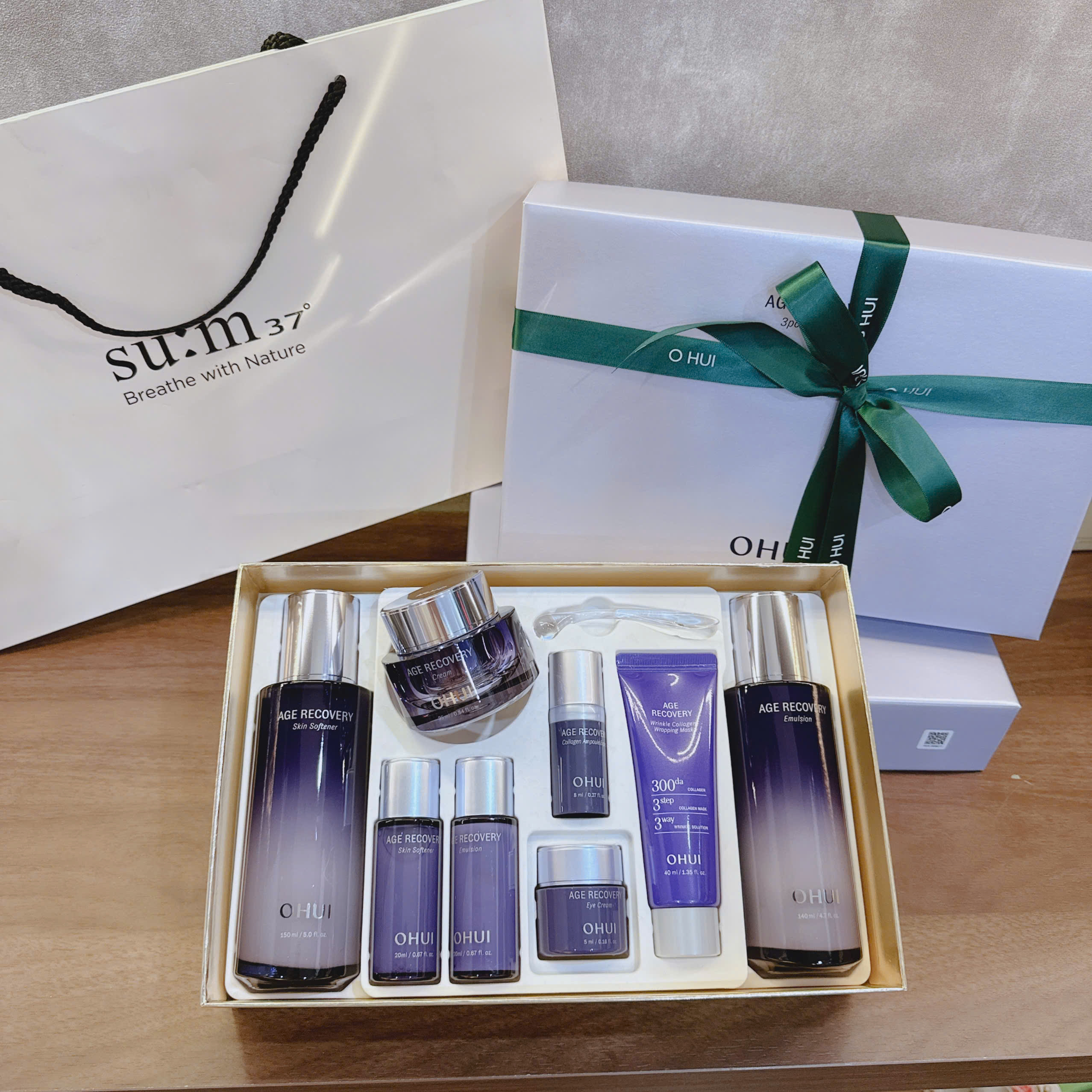 S276 (CÔNG TY ) Set ohui age Chống Lão Hóa Ohui Age Recovery nước + sữa + kem 8sp ( 8/2029 )