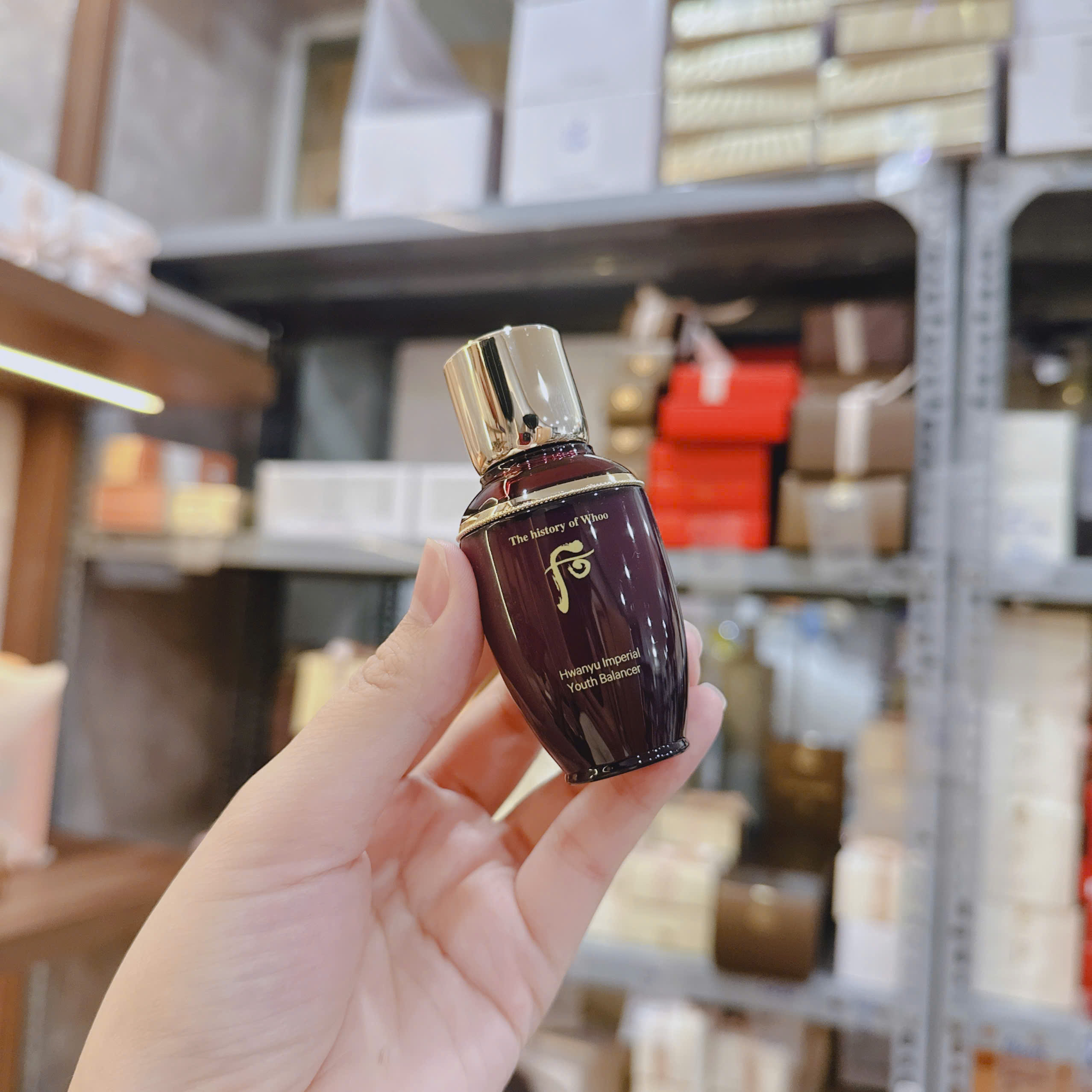 m742 chai nước hoa hồng hoàn lưu cao 25ml tách set