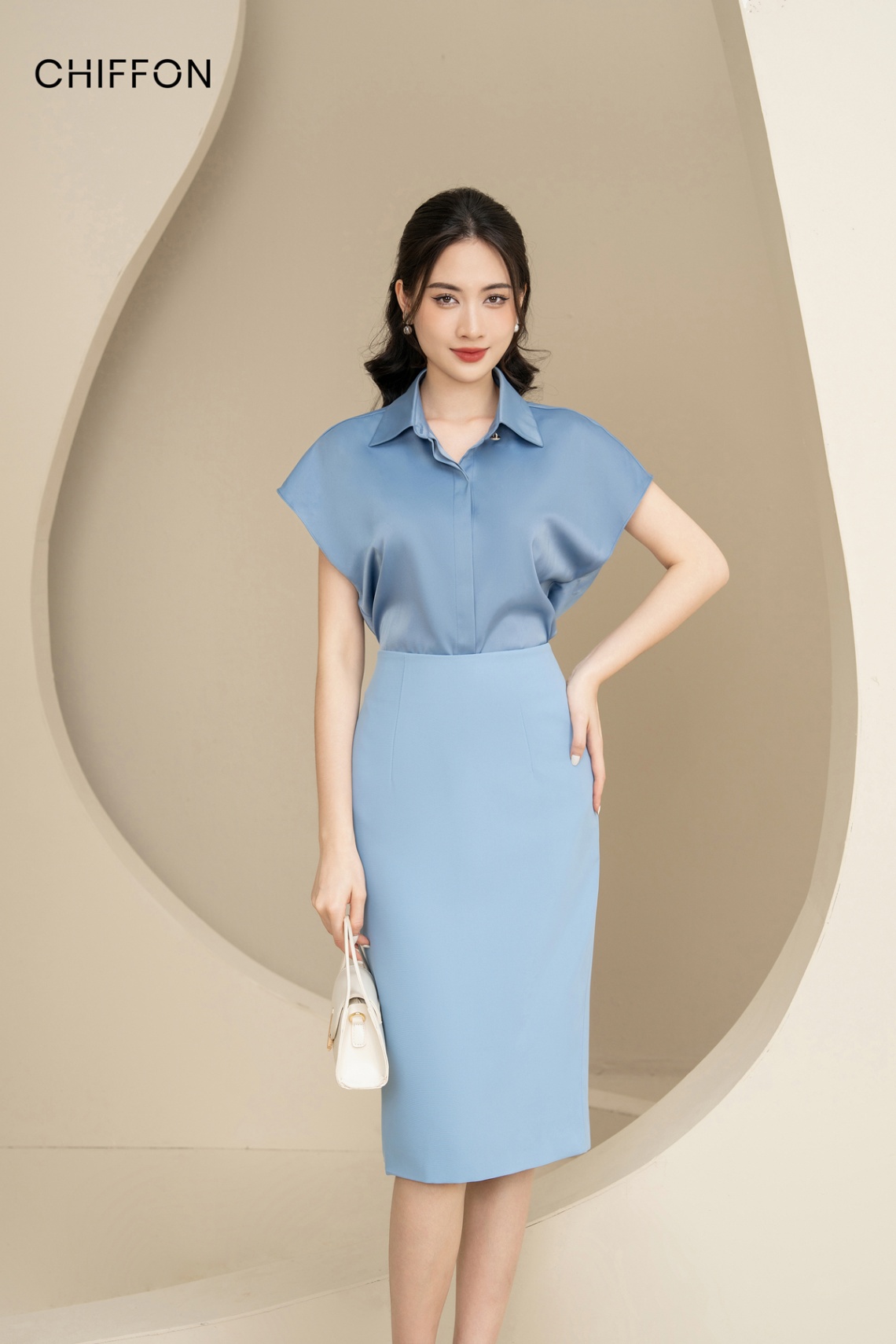 Mua Chân Váy Hàn Quốc Dáng Bút Chì Chất Liệu Vải Nhập Tốt Thiết Kế Phối Nút  Trẻ Trung Màu Nâu Sáng Da CV0012 - Màu Nâu,S tại Storevanshop | Tiki
