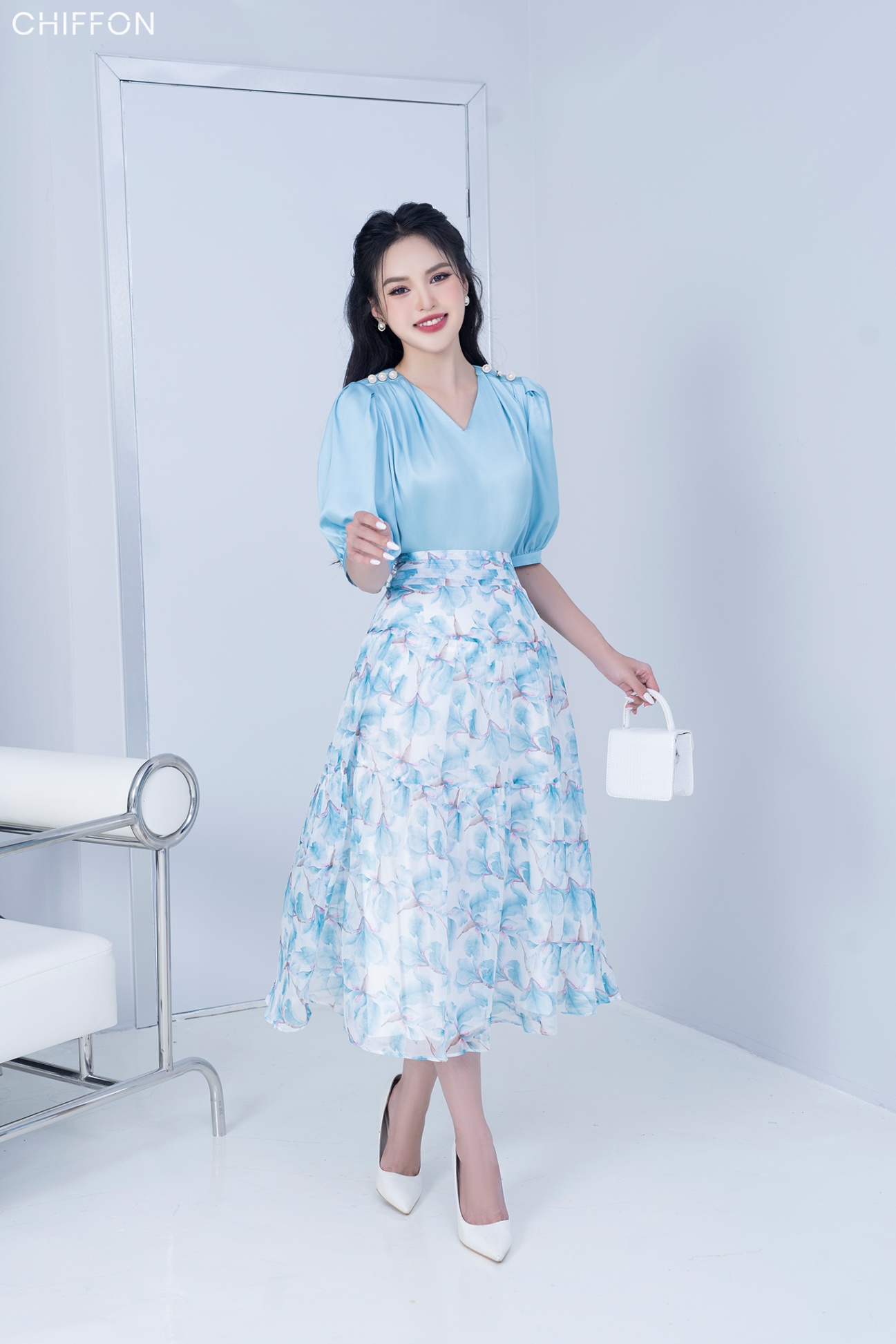 V636 Váy Hoa Đuôi Bèo Xếp Tầng Dịu Dàng , Đầm Dài Tay Phối Cổ Nơ Cột Eo Tôn  Dáng - Đầm, váy nữ | ThờiTrangNữ.vn