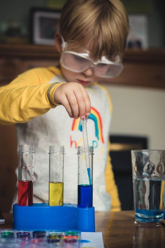 thí nghiệm tạo cầu vồng trong ống Rainbow In A Tube experiment