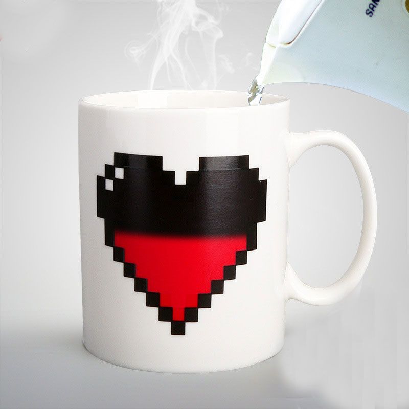 LY ĐỔI MÀU TRÁI TIM (COLOR CHANGING CUP - HEART)