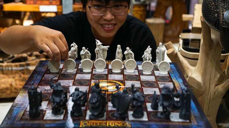 CỜ VUA PHÙ THỦY PHIÊN BẢN LORD OF THE RINGS BATTLE FOR MIDDLE EARTH CHESS SET