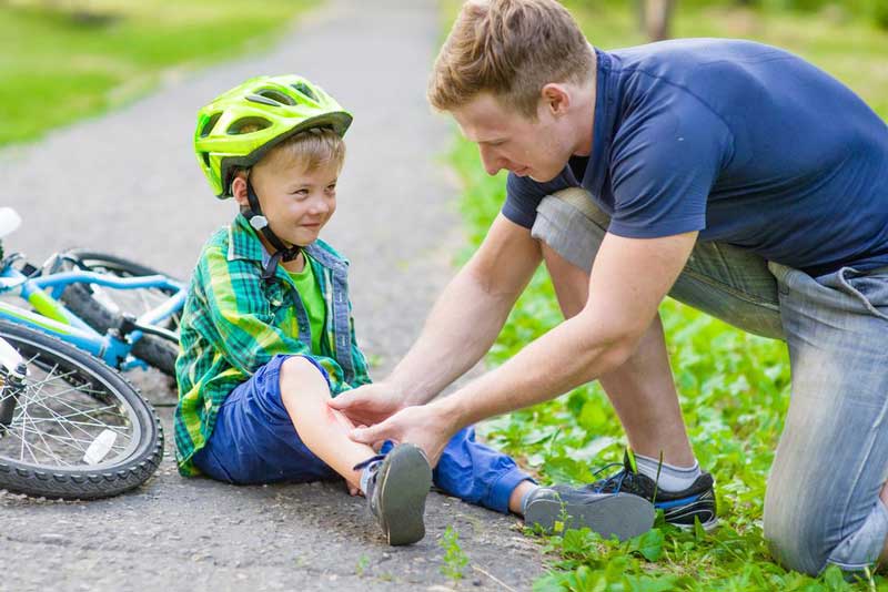 Đảm bảo an toàn cho con khi chơi thể thao