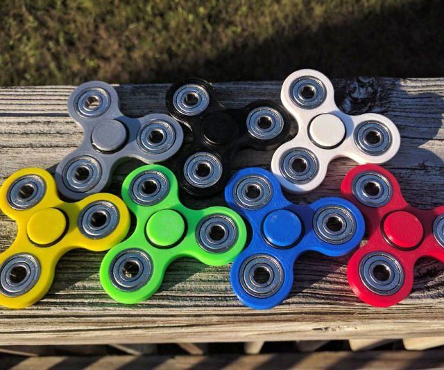 LỊCH SỬ PHÁT TRIỂN CỦA MÓN ĐỒ CHƠI FIDGET SPINNER