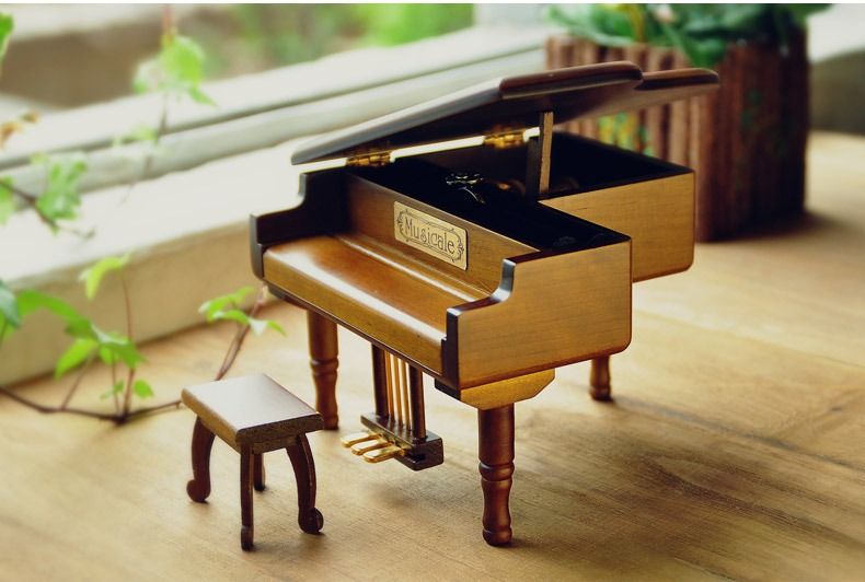 Hộp nhạc gỗ Đàn Piano lên dây cót cốt nhạc vàng tốt (Grand Piano Music Box)