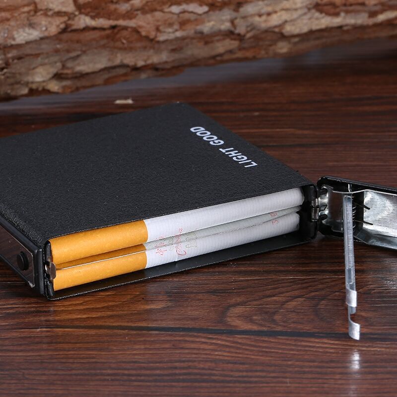 Vương quốc Hộp thuốc lá tự động - Bật Lửa (Automatic Dispensing Cigarette Case With Lighter)