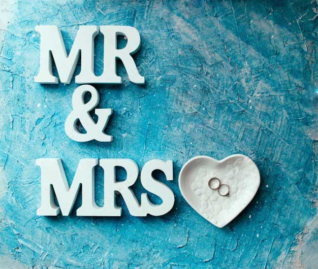 Bộ chữ Gỗ trắng Mr & Mrs trang trí bàn tiệc cưới gallery